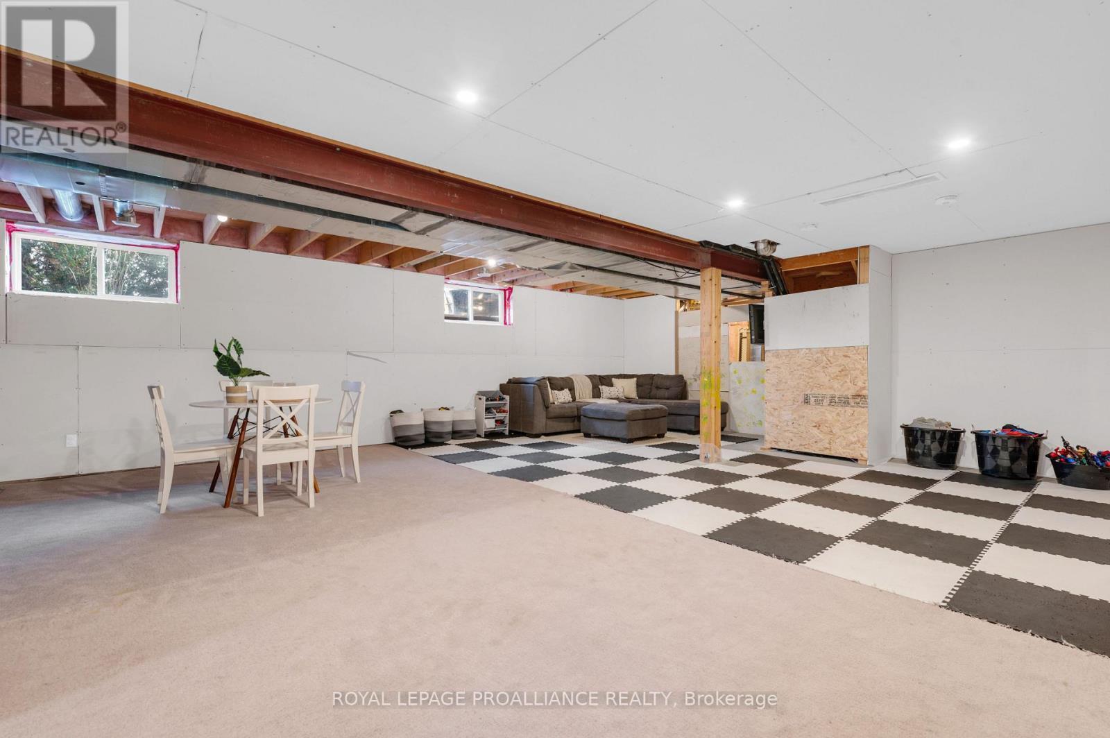 












117 DAY ROAD

,
Alnwick/Haldimand,




Ontario
K0K1M0

