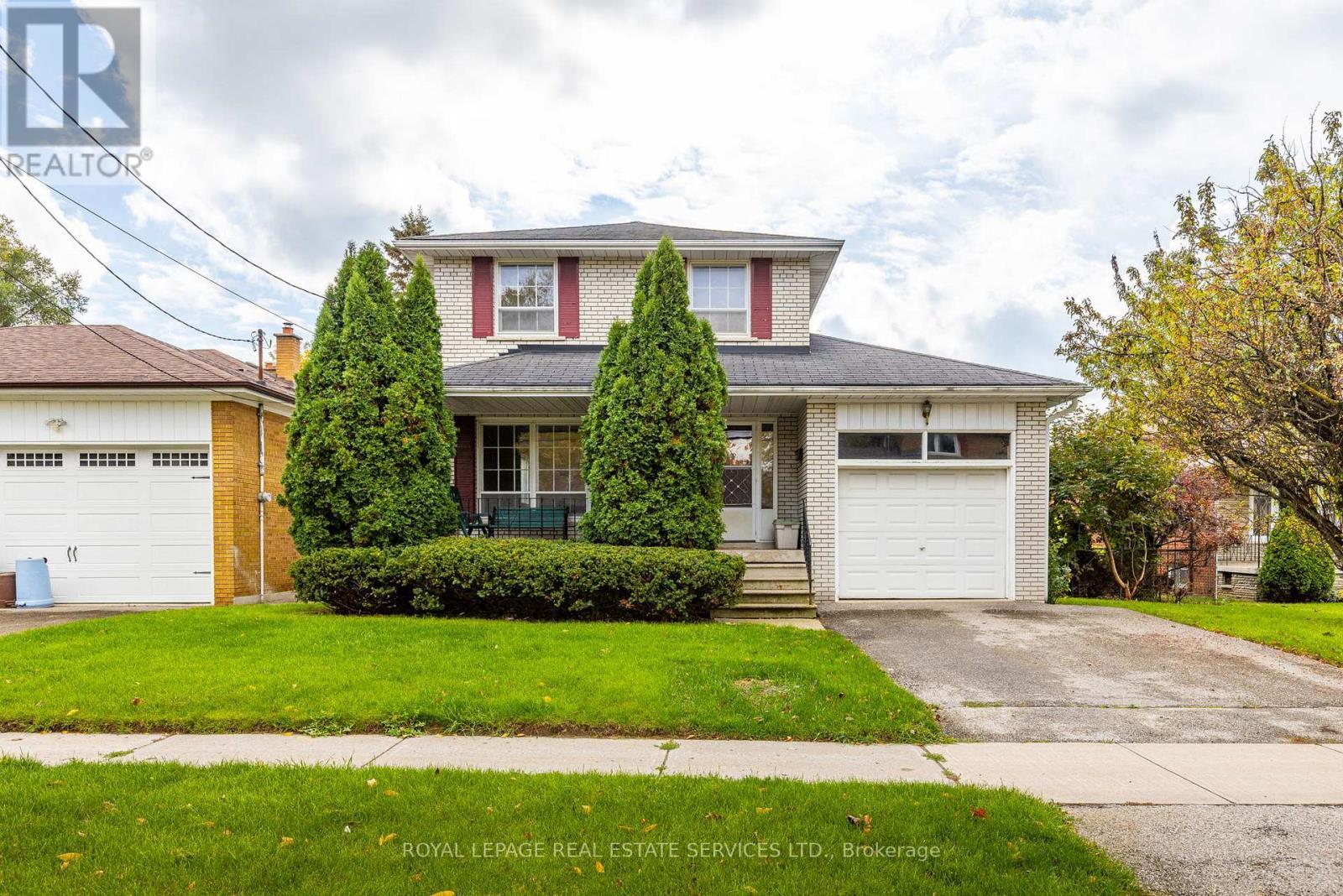 












29 DOVERWOOD COURT

,
Toronto,




Ontario
M2M2G6

