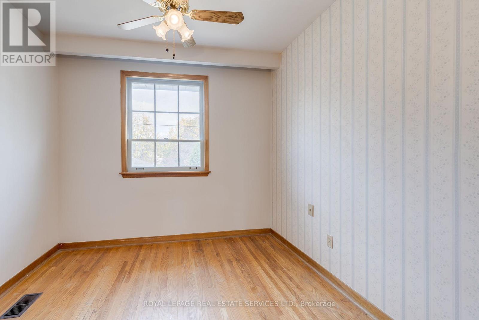 












29 DOVERWOOD COURT

,
Toronto,




Ontario
M2M2G6

