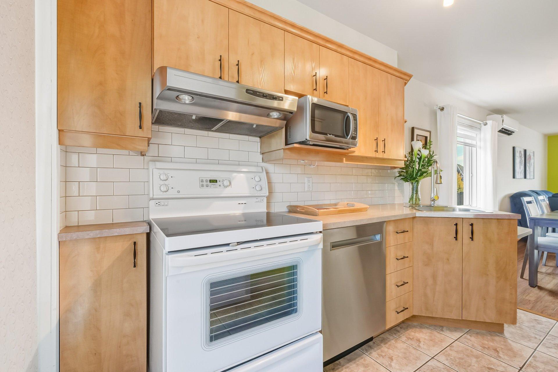 









3514


Rue Vincent

,
Saint-Jean-Baptiste,




QC
J0L2B0

