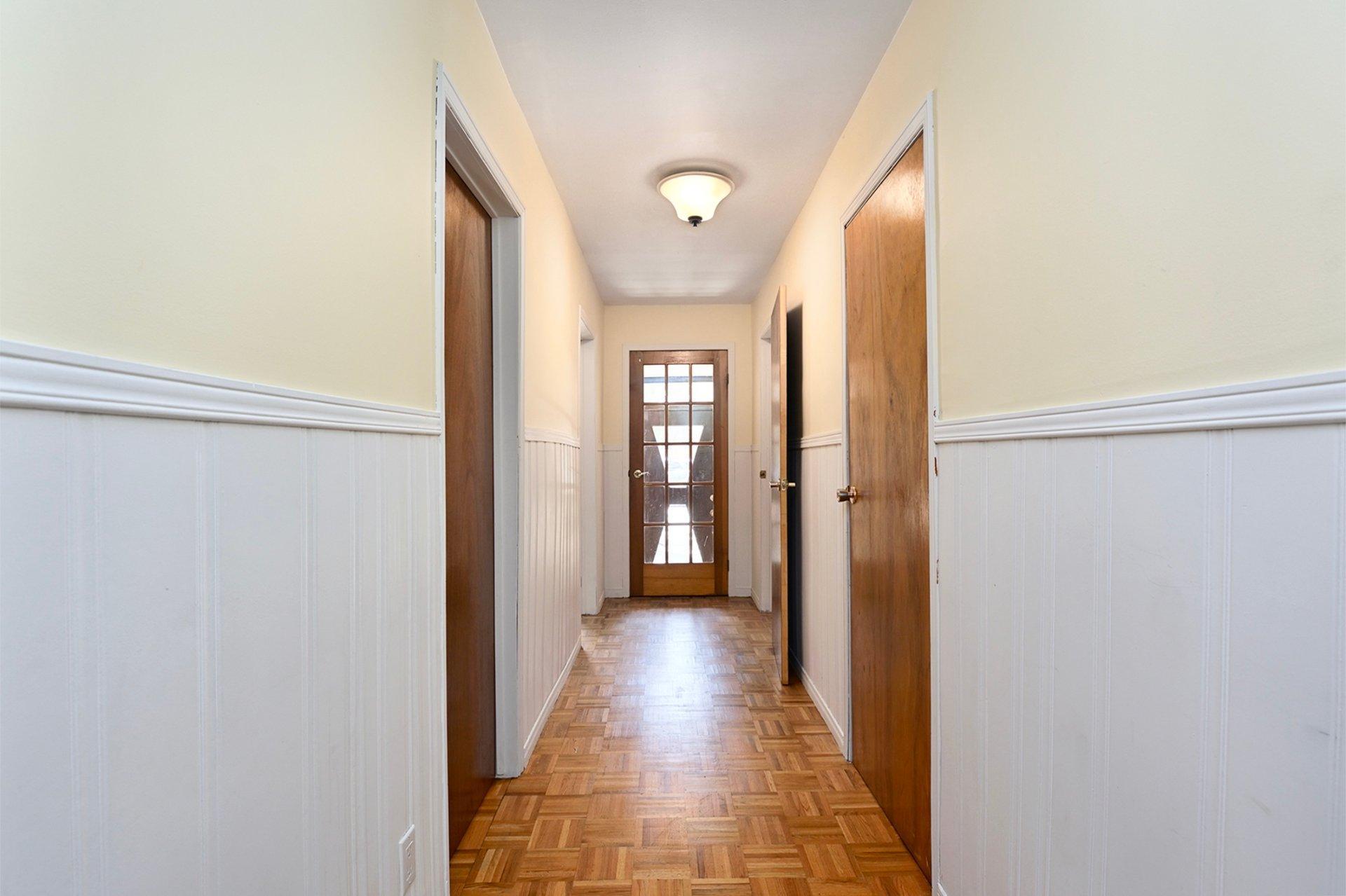 









3907

 - 3911


Rue Berri

,
Montréal (Le Plateau-Mont-Royal),




QC
H2L4H2

