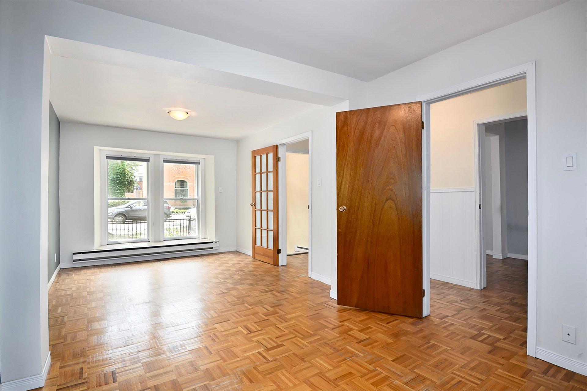 









3907

 - 3911


Rue Berri

,
Montréal (Le Plateau-Mont-Royal),




QC
H2L4H2

