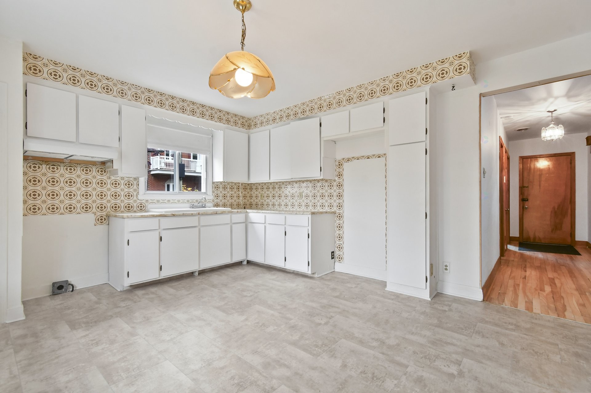 









5890Z


Rue Chauveau

,
Montréal (Mercier/Hochelaga-Maisonneuve),




QC
H1N1H6

