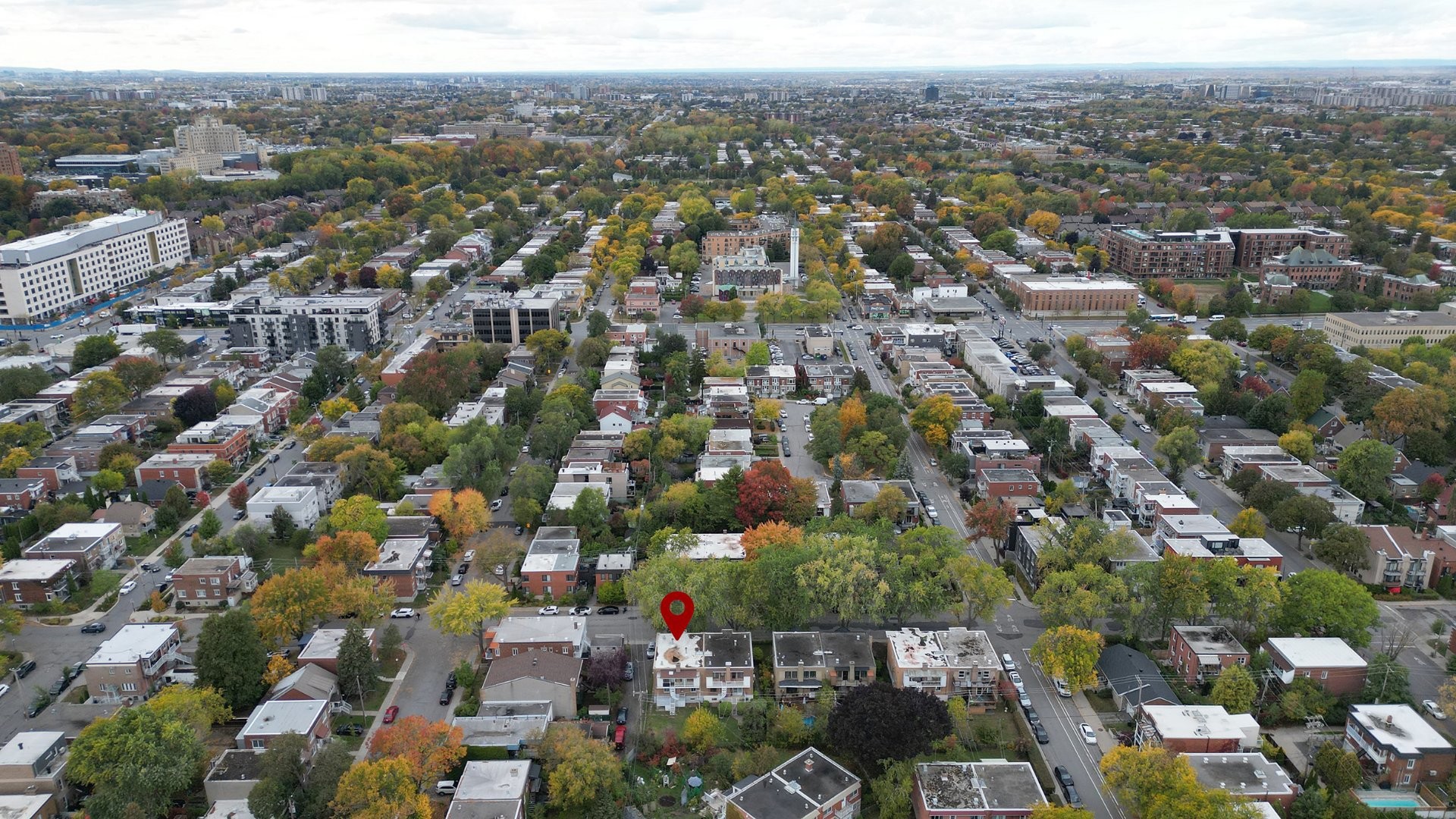 









5890Z


Rue Chauveau

,
Montréal (Mercier/Hochelaga-Maisonneuve),




QC
H1N1H6

