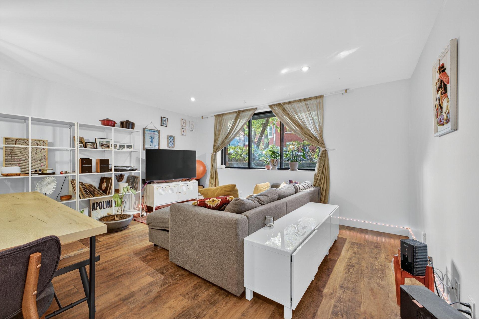 









771


Av. Marin

, 102,
Montréal (Le Sud-Ouest),




QC
H4C2H3

