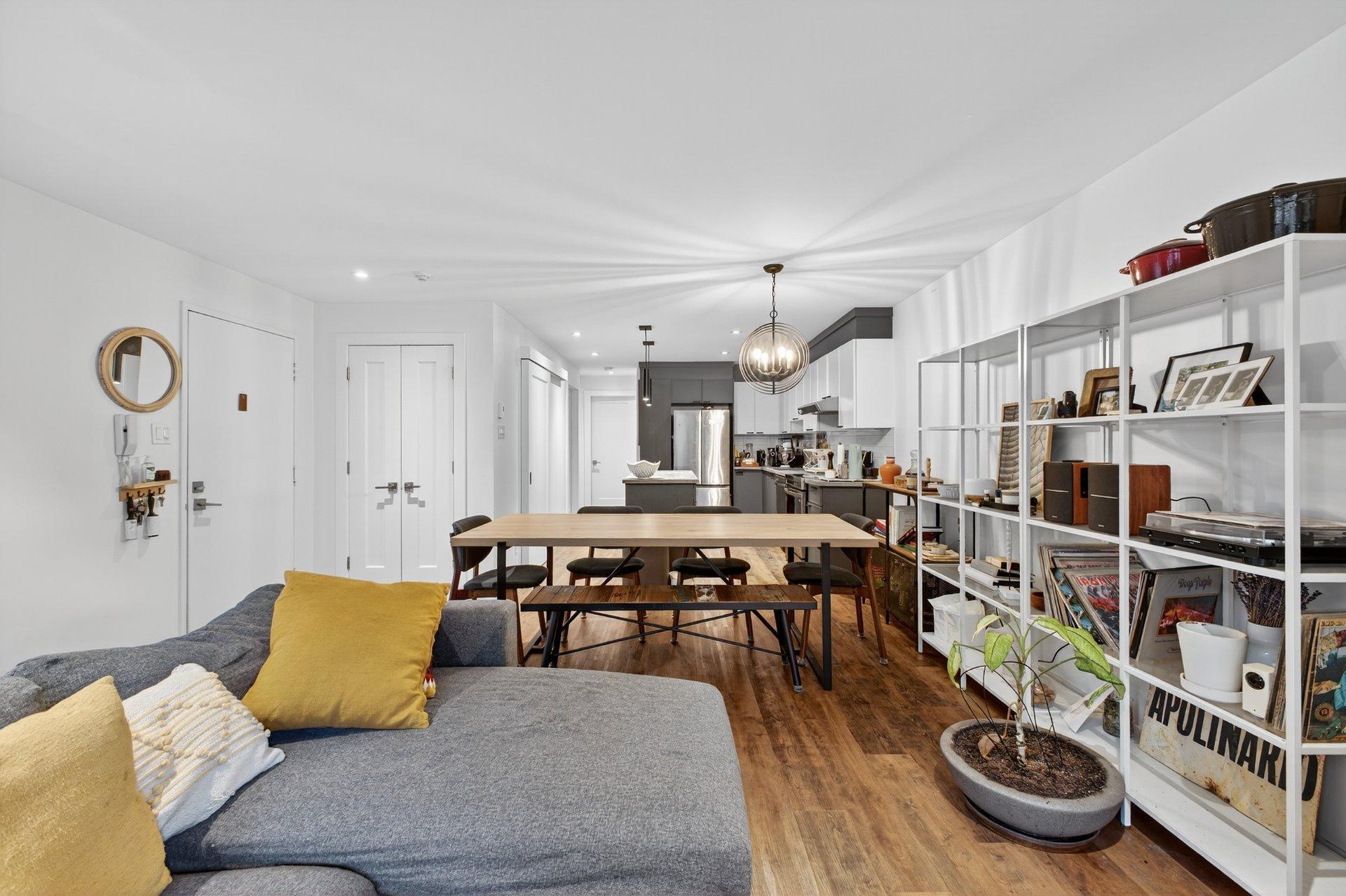 









771


Av. Marin

, 102,
Montréal (Le Sud-Ouest),




QC
H4C2H3

