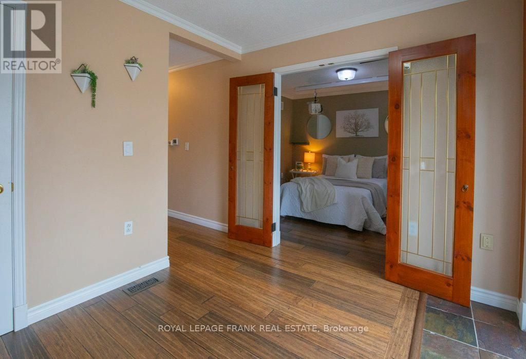 












324 TOWERHILL ROAD

,
Peterborough (Northcrest Ward 5),




Ontario
K9H7R7

