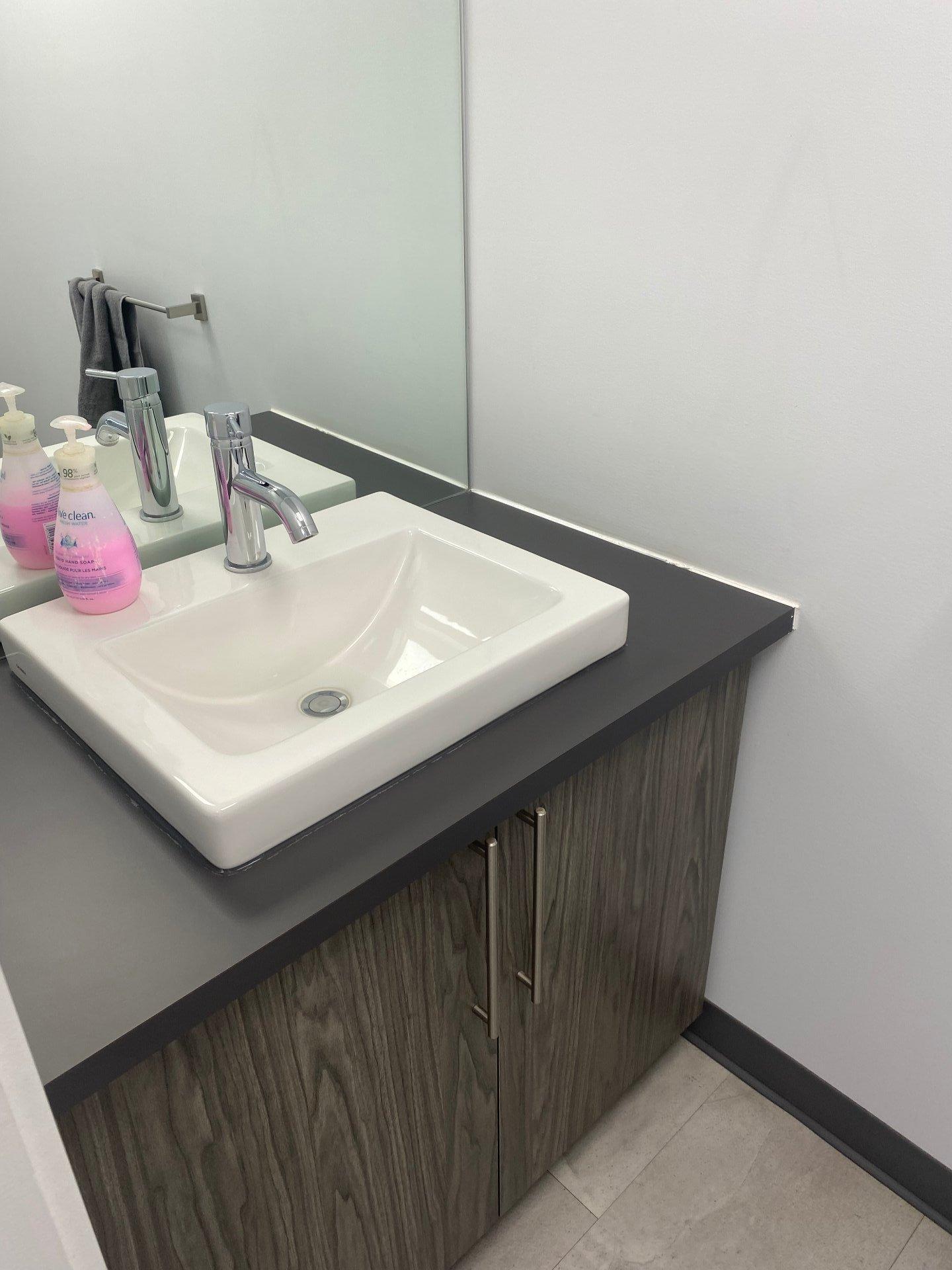 









15631


Ch. Charles

,
Mirabel,




QC
J7J0V5

