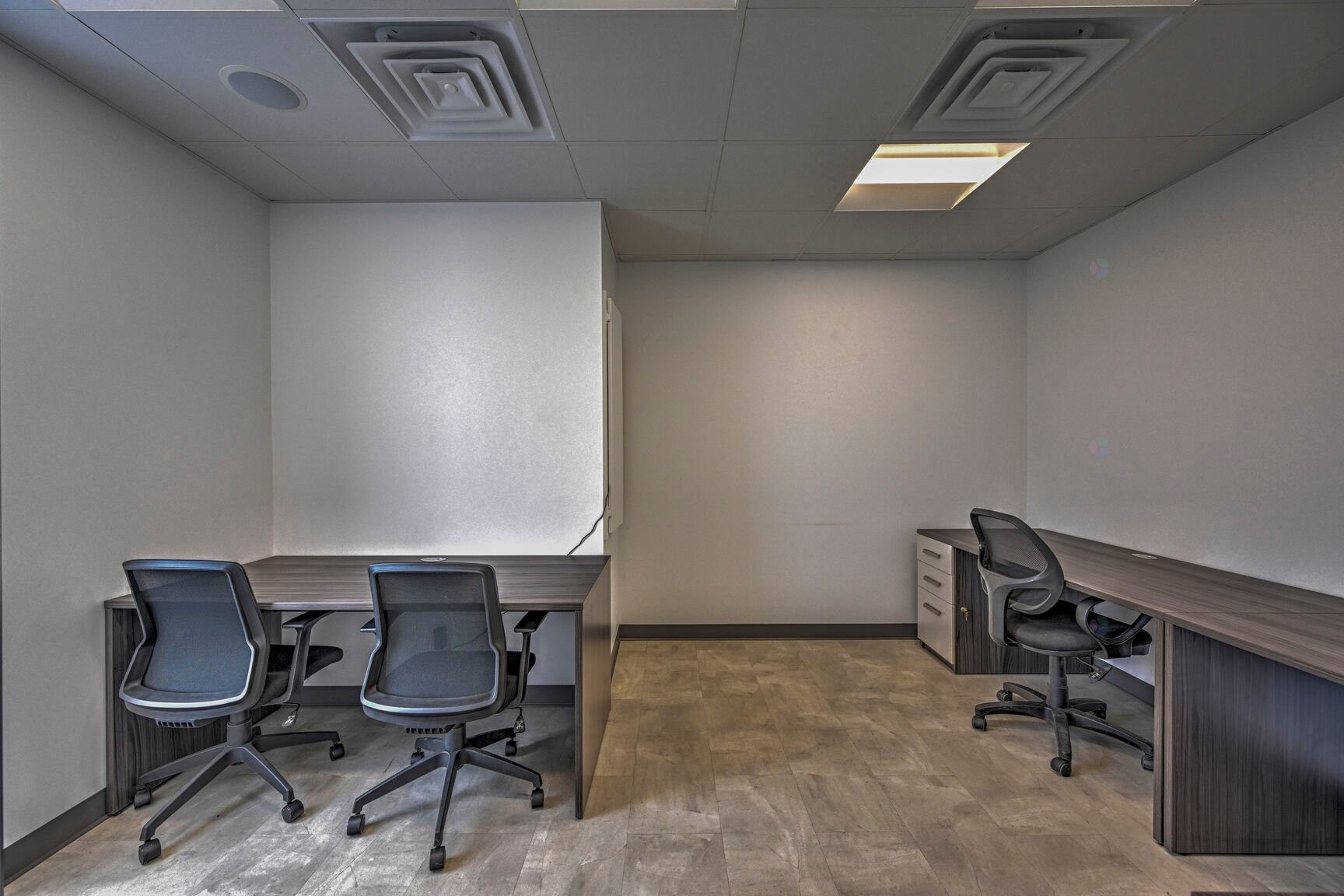 









15631


Ch. Charles

,
Mirabel,




QC
J7J0V5

