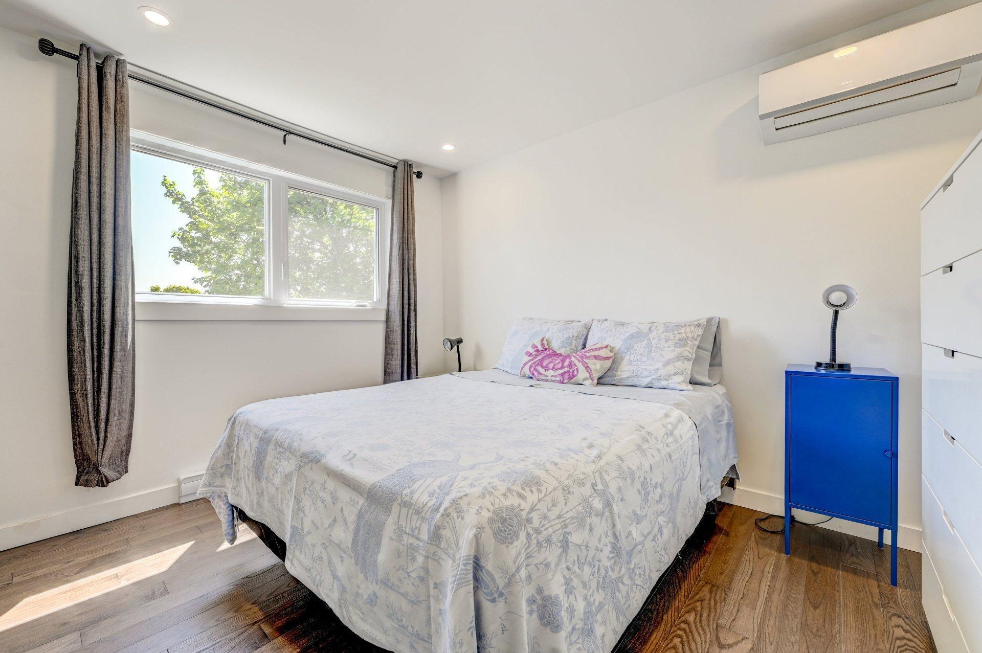 









1755


Rue Plante

,
Brossard,




QC
J4W1K8

