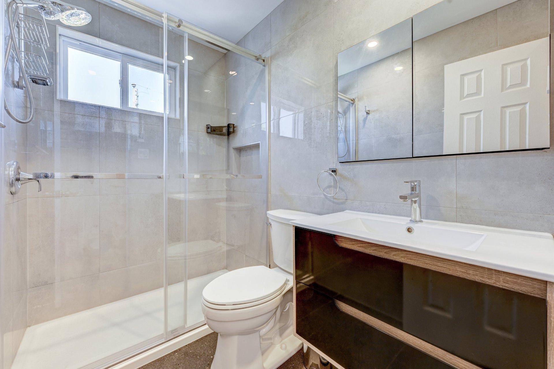 









1755


Rue Plante

,
Brossard,




QC
J4W1K8

