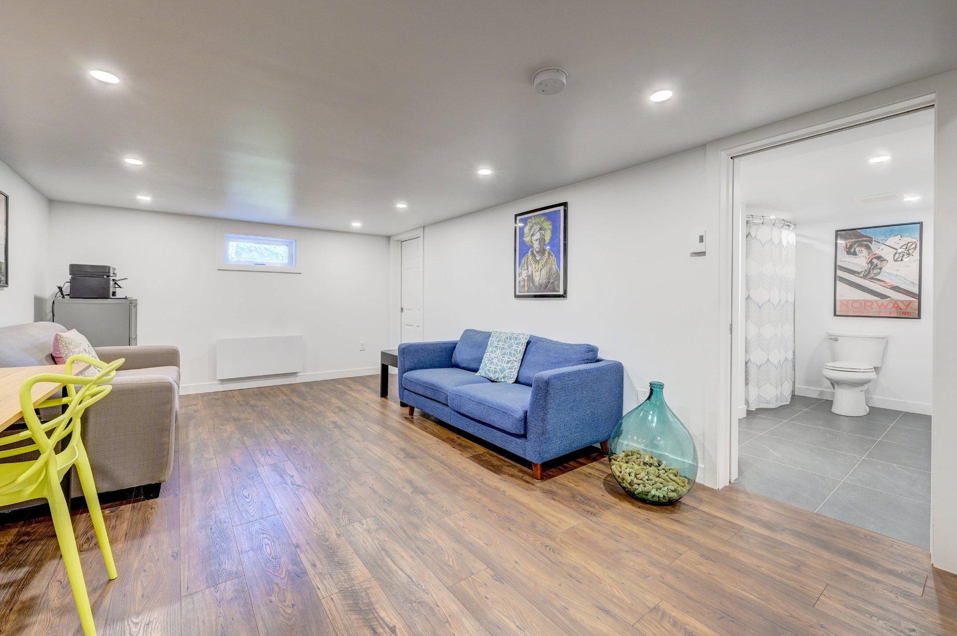 









1755


Rue Plante

,
Brossard,




QC
J4W1K8

