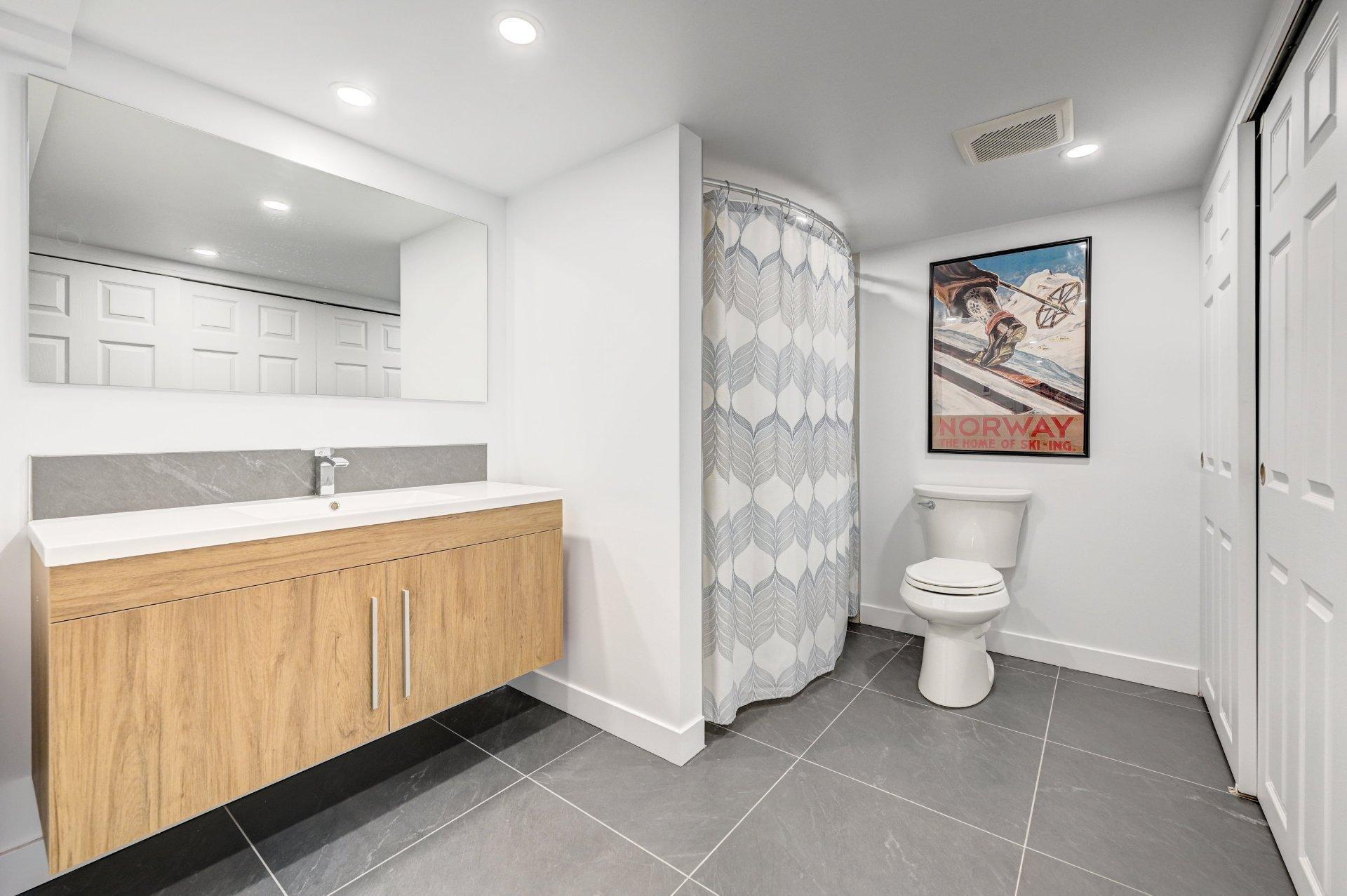 









1755


Rue Plante

,
Brossard,




QC
J4W1K8

