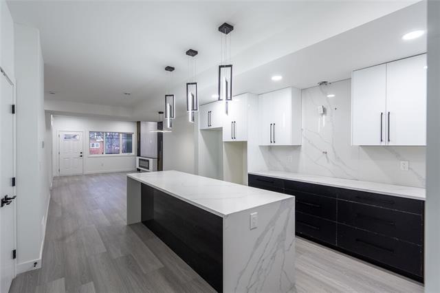 









445


Centennial

ST,
Winnipeg,




MB
R3N 1P8

