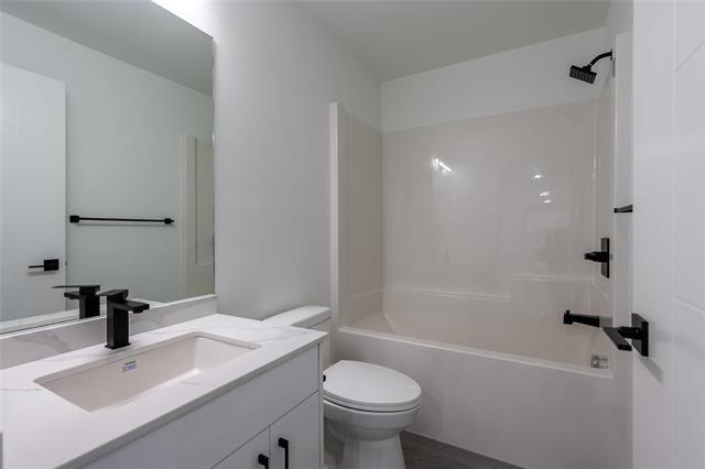 









445


Centennial

ST,
Winnipeg,




MB
R3N 1P8

