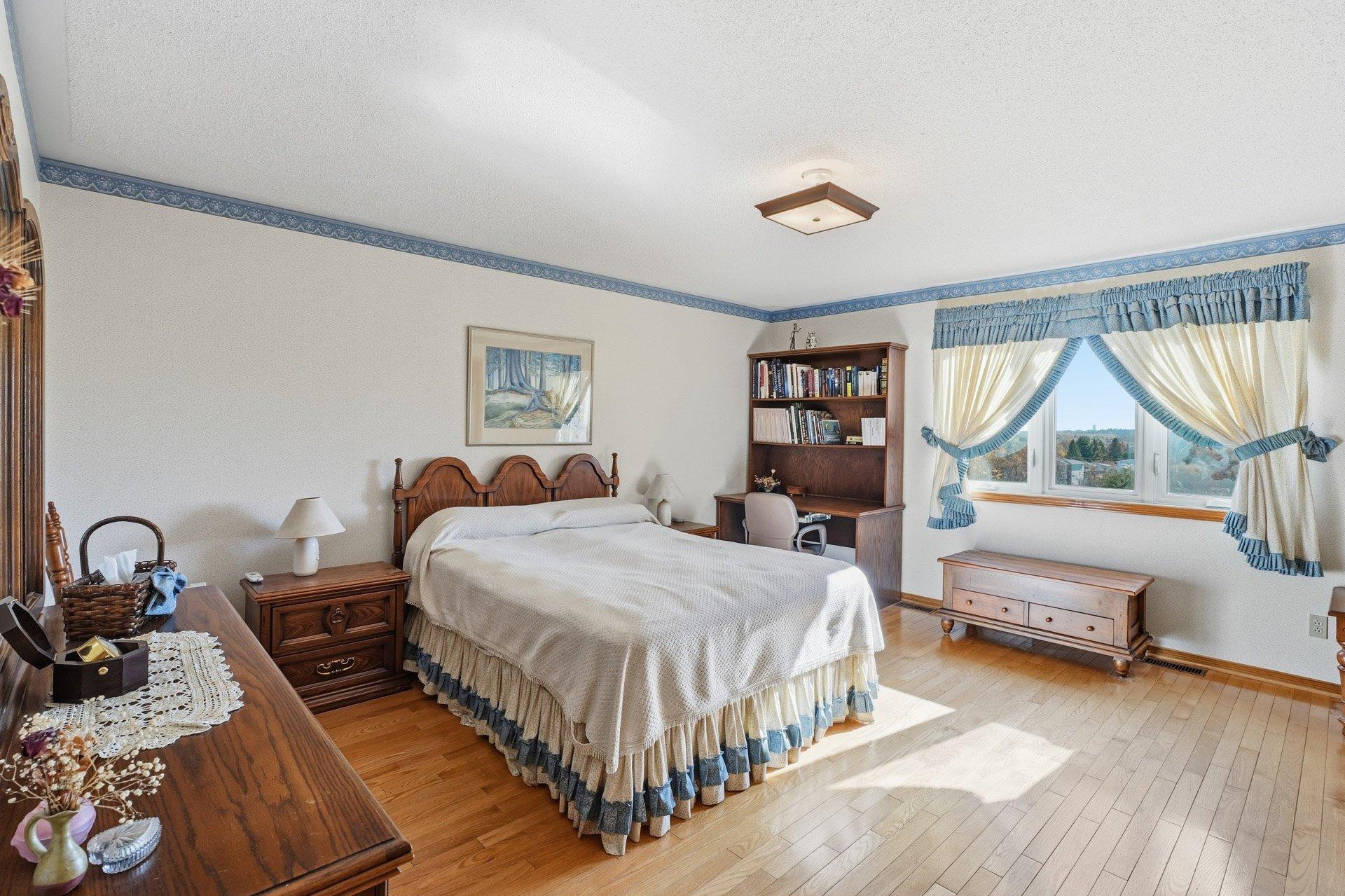 









84


Rue de Salernes

,
Gatineau (Gatineau),




QC
J8T7M7

