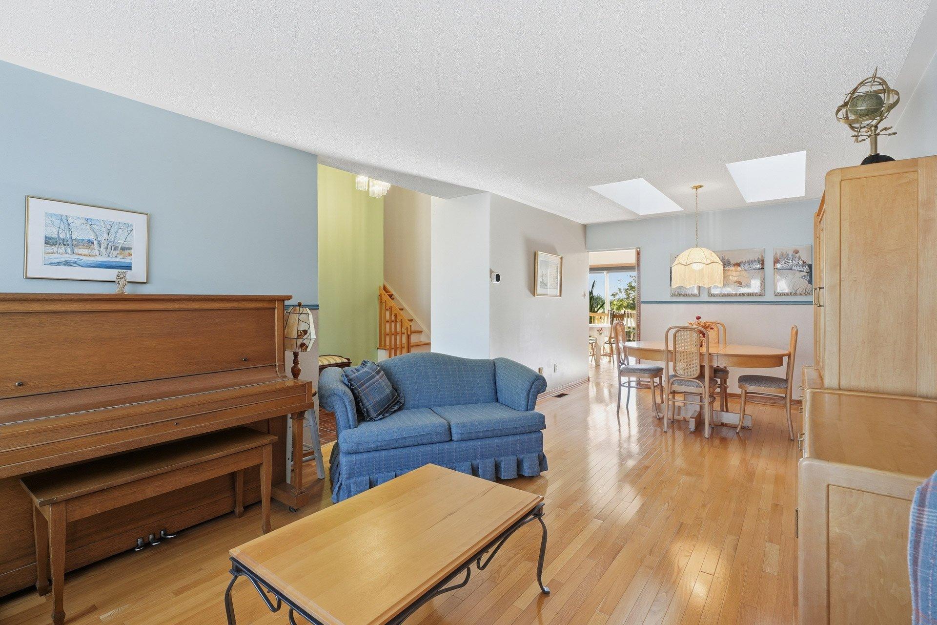 









84


Rue de Salernes

,
Gatineau (Gatineau),




QC
J8T7M7

