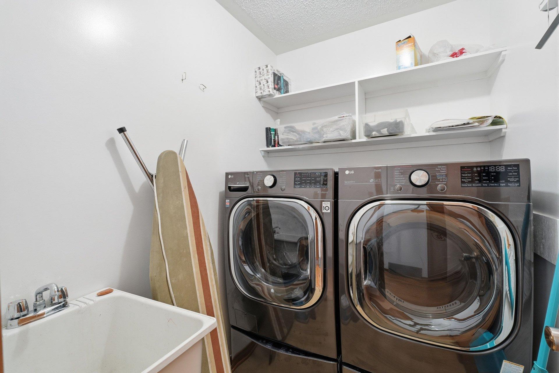 









84


Rue de Salernes

,
Gatineau (Gatineau),




QC
J8T7M7

