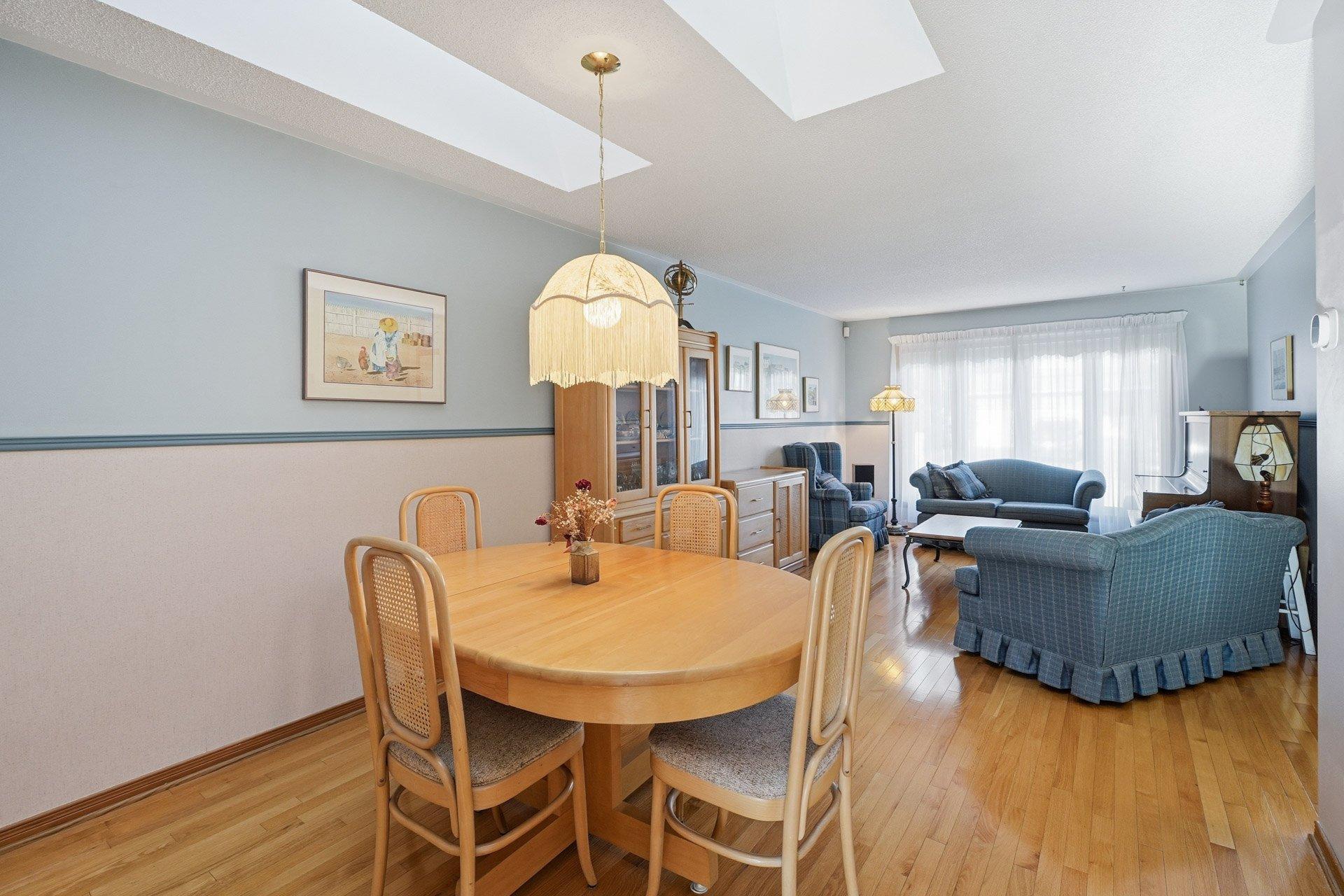 









84


Rue de Salernes

,
Gatineau (Gatineau),




QC
J8T7M7

