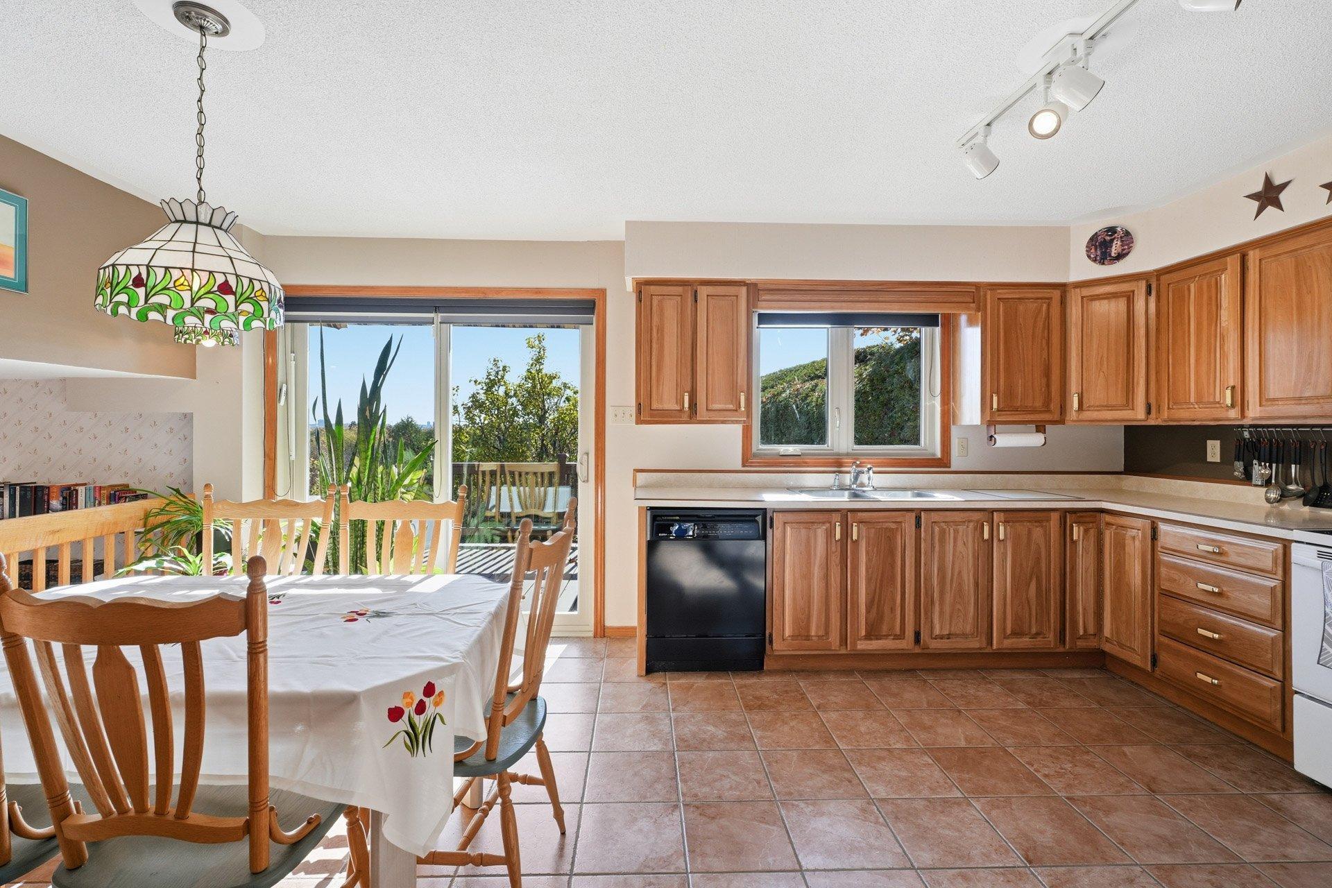 









84


Rue de Salernes

,
Gatineau (Gatineau),




QC
J8T7M7

