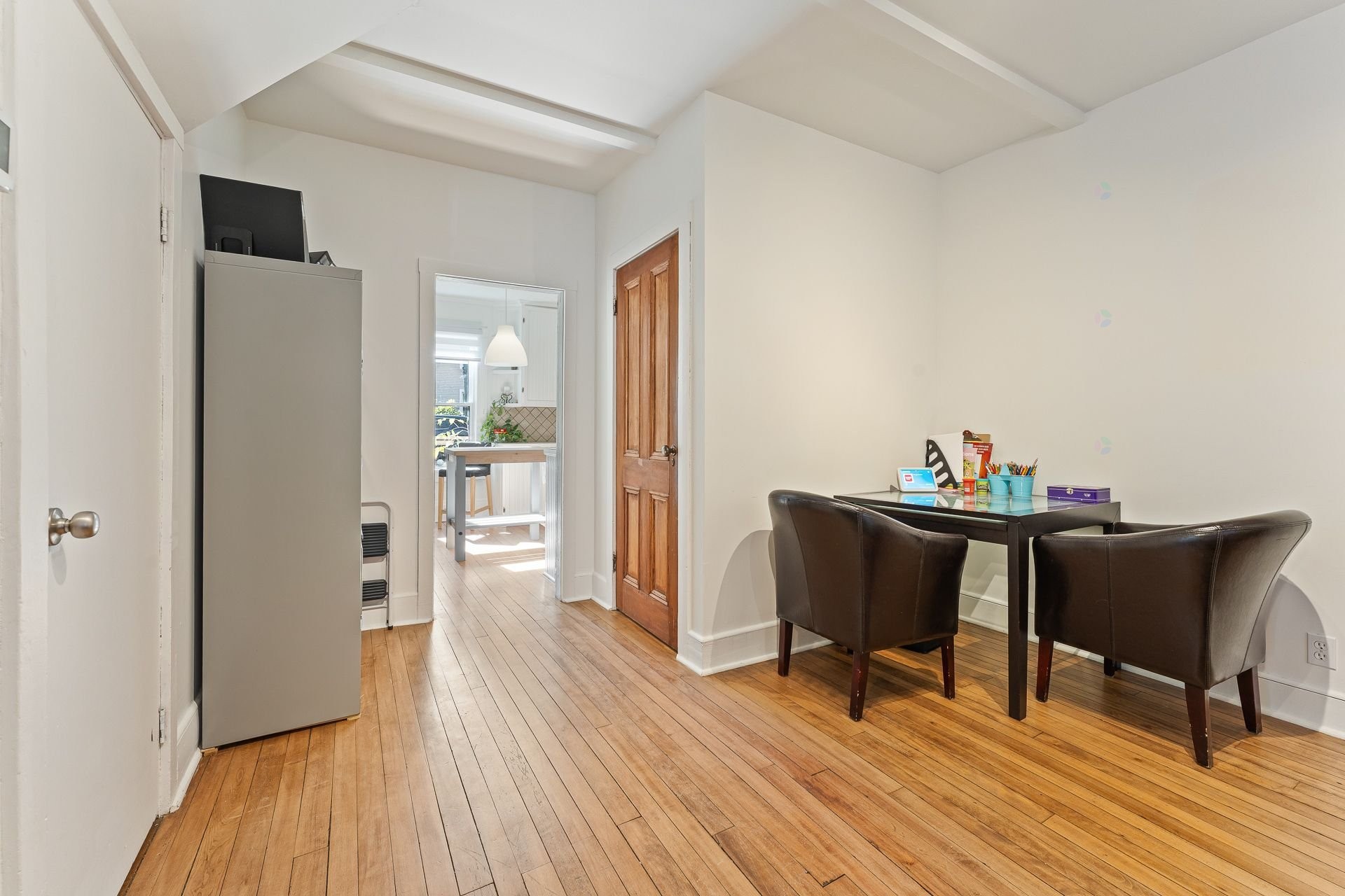 









964

 - 966


Rue du Sud

,
Cowansville,




QC
J2K2Y3

