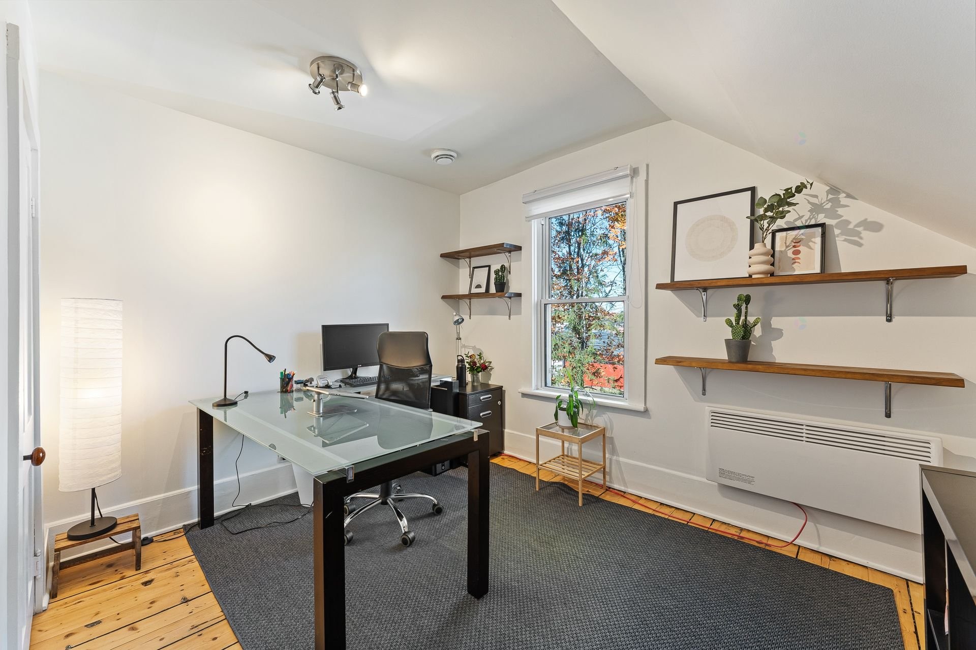 









964

 - 966


Rue du Sud

,
Cowansville,




QC
J2K2Y3

