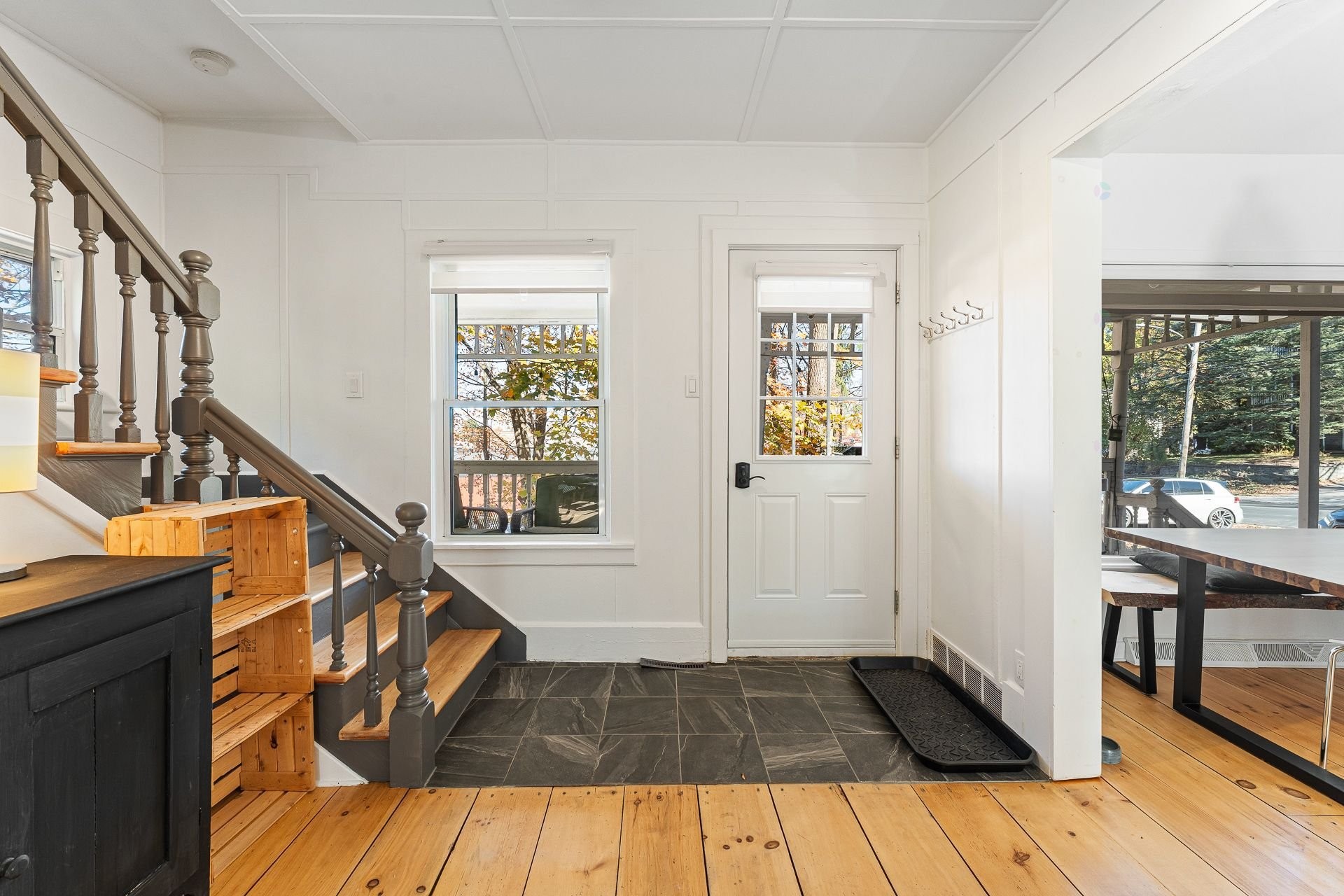 









964

 - 966


Rue du Sud

,
Cowansville,




QC
J2K2Y3

