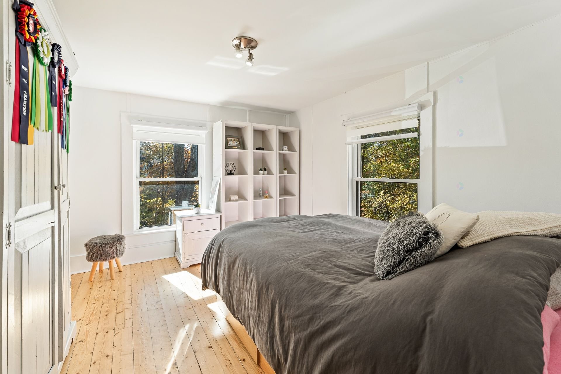 









964

 - 966


Rue du Sud

,
Cowansville,




QC
J2K2Y3

