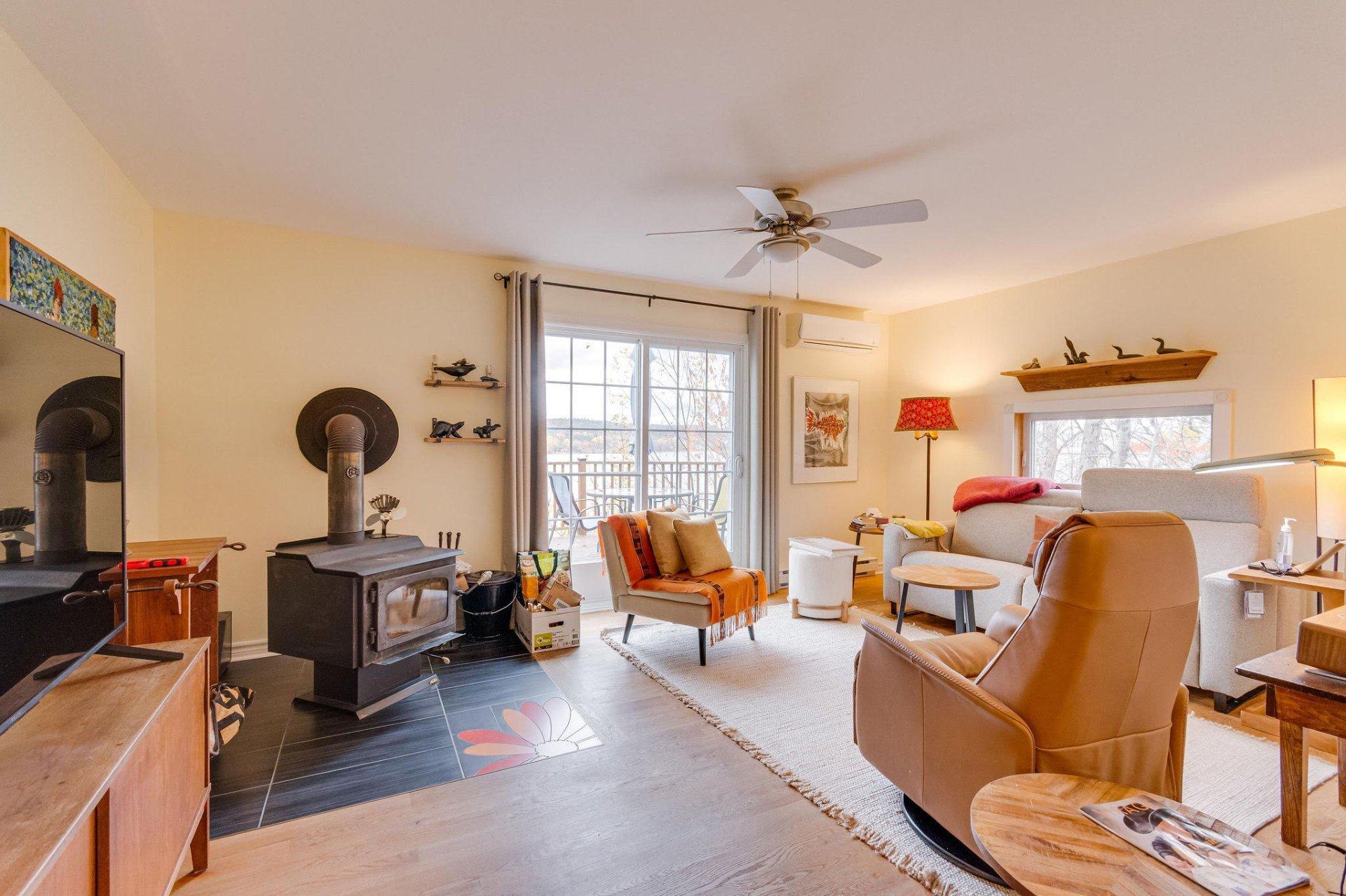 









1804


Ch. de la Grande-Presqu'île

,
Plaisance,




QC
J0V1S0

