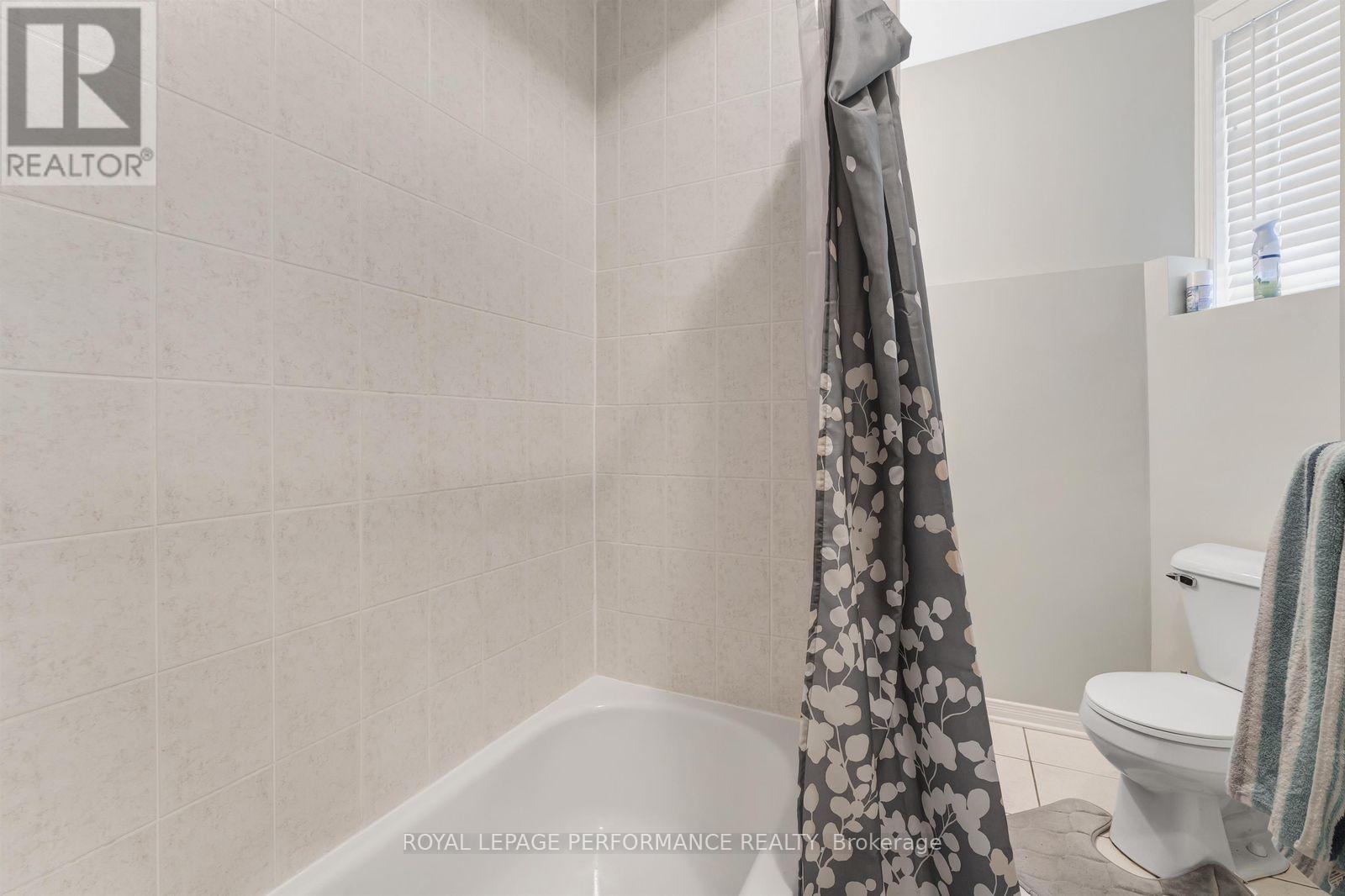 












961 CUMMINGS AVENUE

,
Ottawa,




Ontario
K1J7R9

