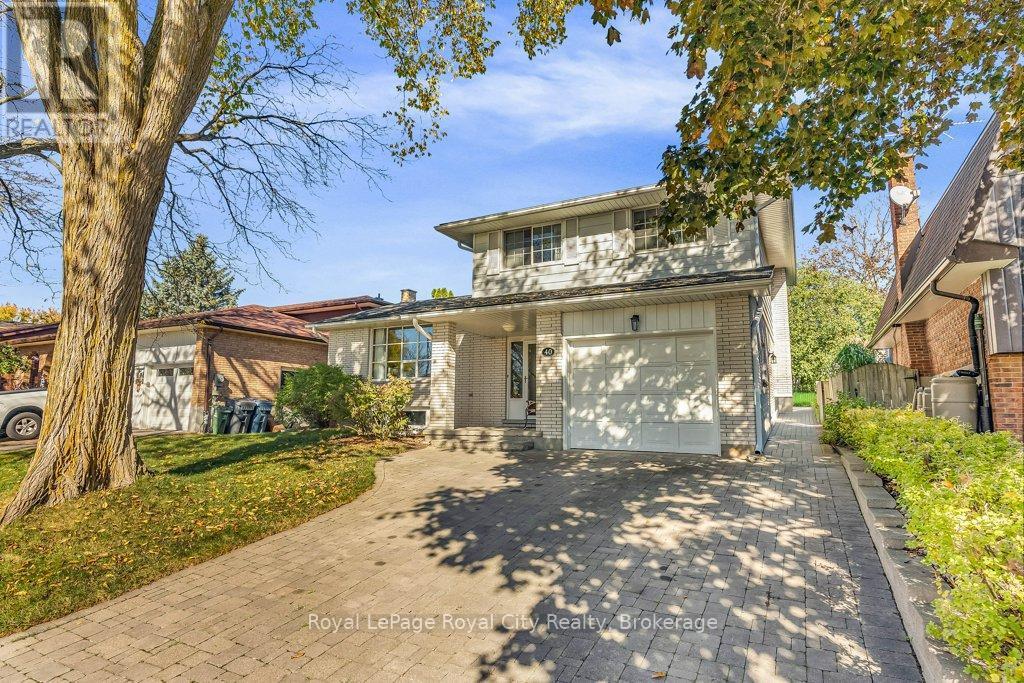 












40 KEATS CRESCENT

,
Guelph (Kortright West),




Ontario
N1G3B2

