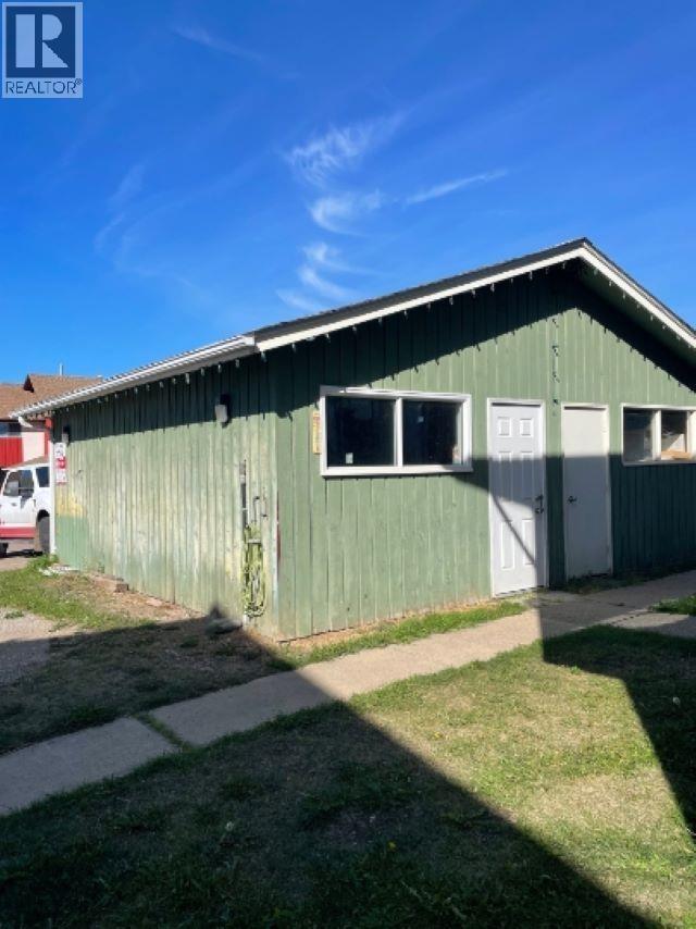












33 5320 MOUNTAINVIEW DRIVE

,
Fort Nelson,




British Columbia
V0C1R0

