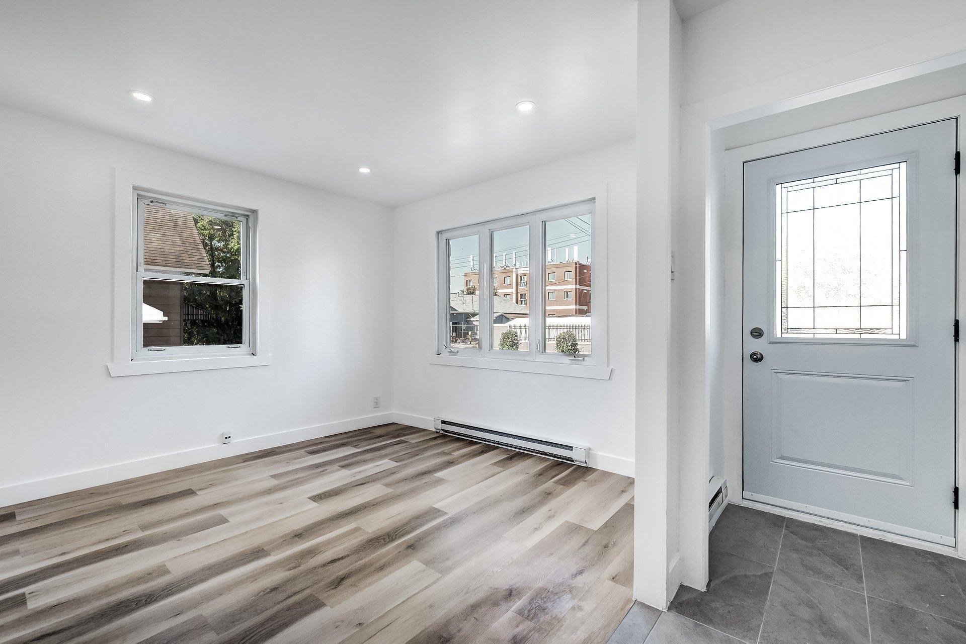 









44


Rue Brodeur

,
Longueuil (Le Vieux-Longueuil),




QC
J4J2S1

