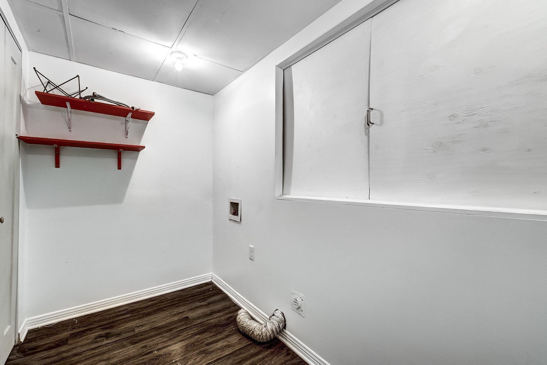 









44


Rue Brodeur

,
Longueuil (Le Vieux-Longueuil),




QC
J4J2S1

