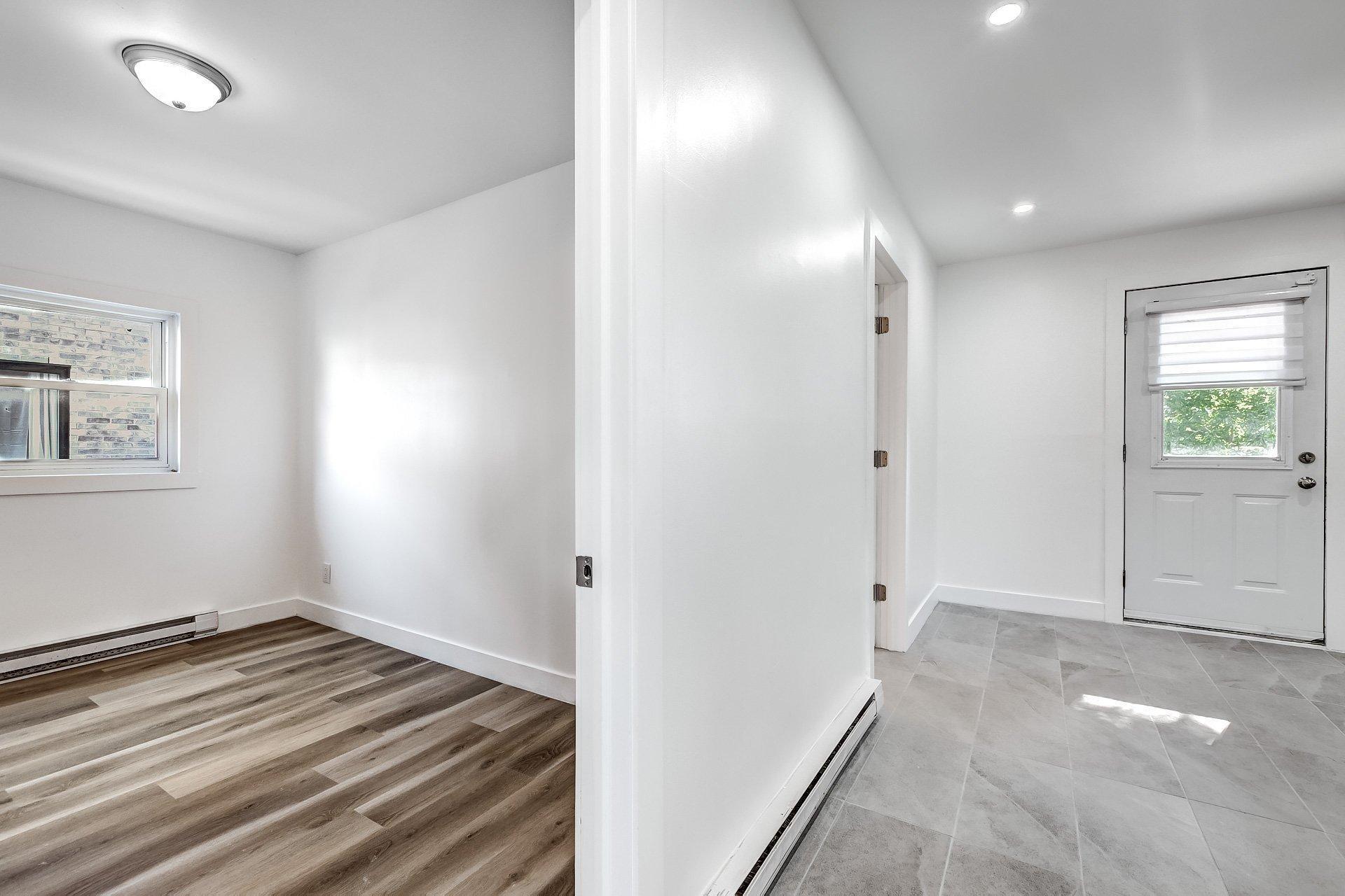 









44


Rue Brodeur

,
Longueuil (Le Vieux-Longueuil),




QC
J4J2S1

