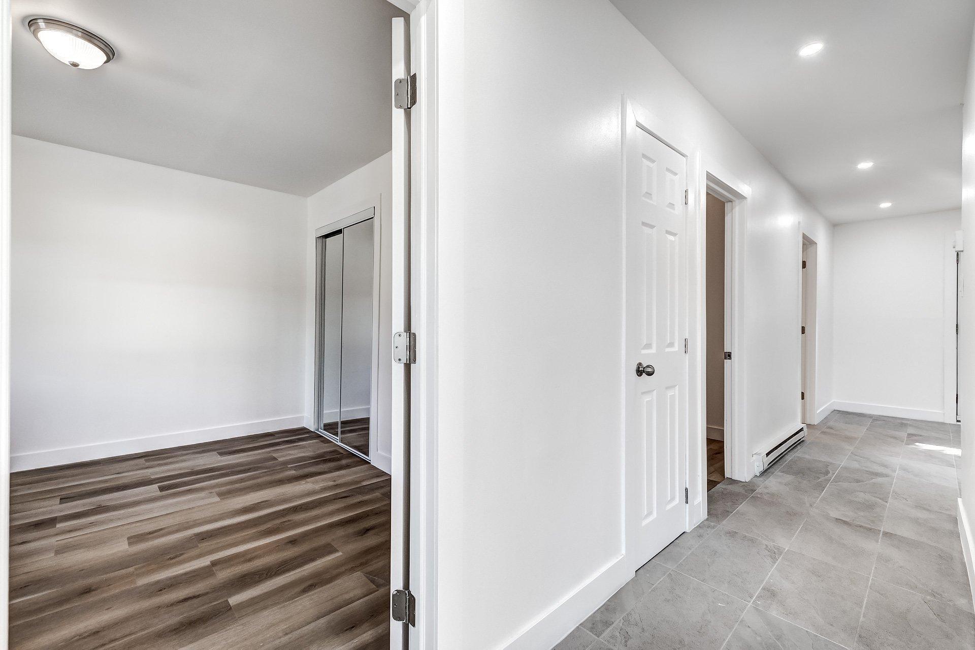 









44


Rue Brodeur

,
Longueuil (Le Vieux-Longueuil),




QC
J4J2S1

