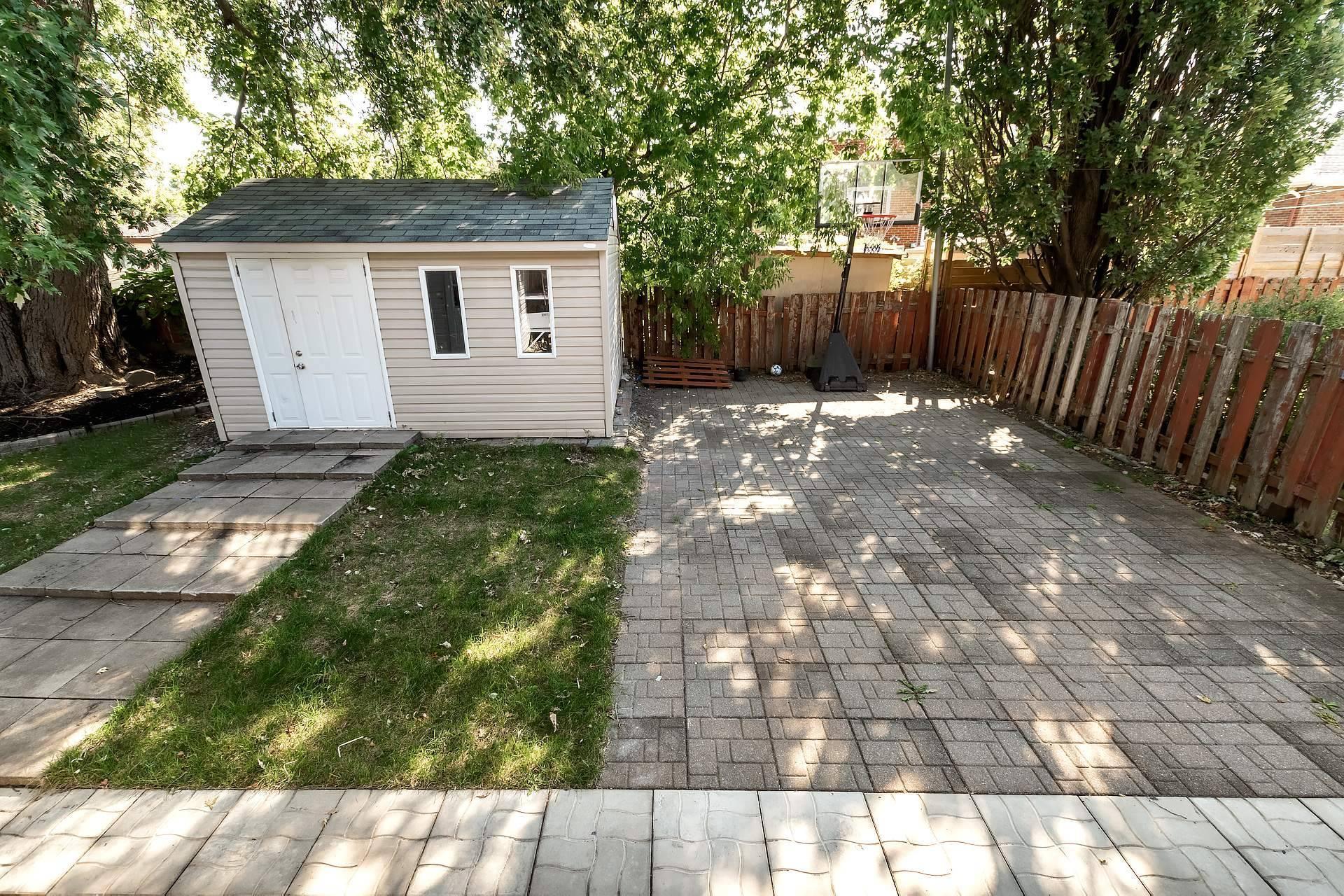 









44


Rue Brodeur

,
Longueuil (Le Vieux-Longueuil),




QC
J4J2S1

