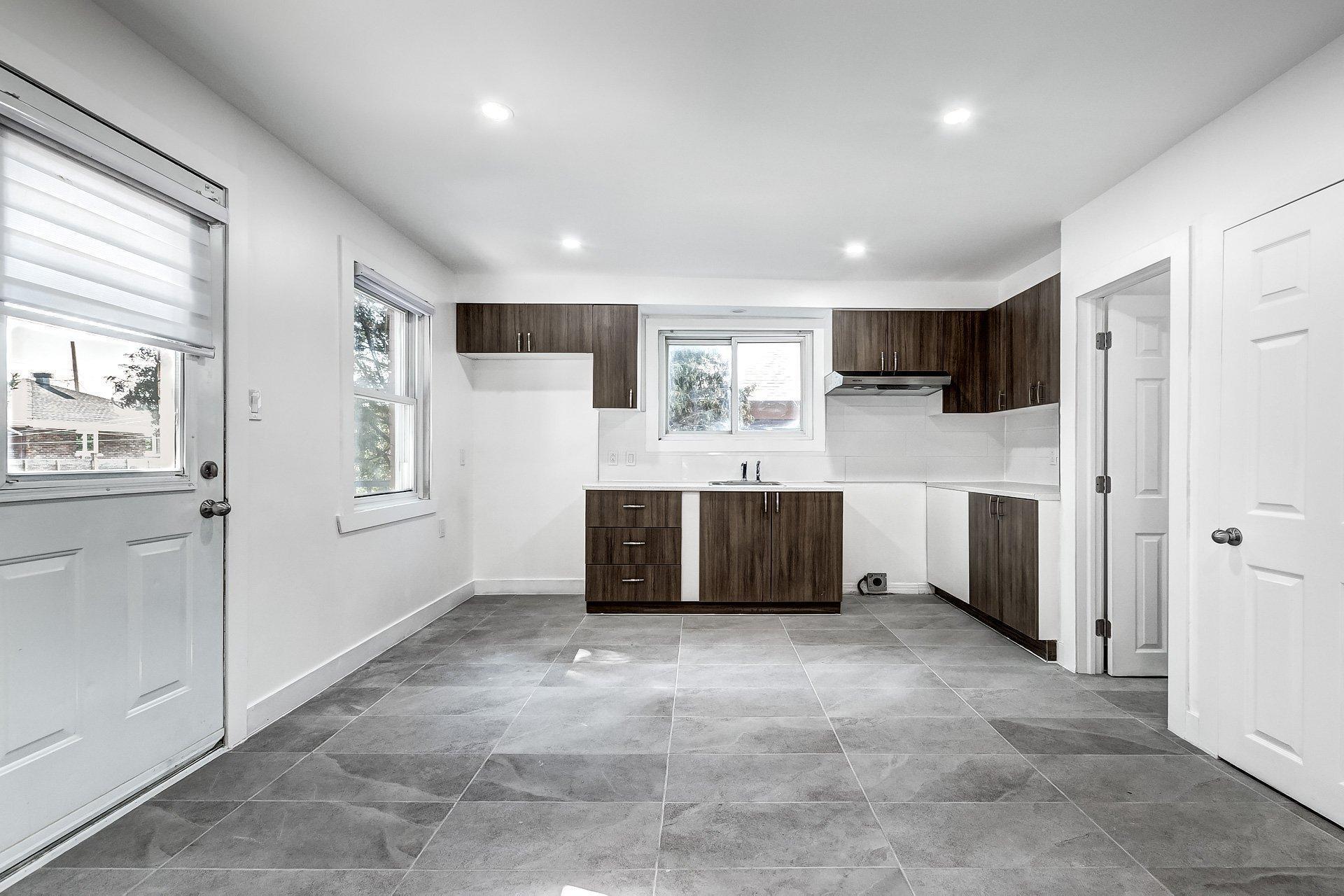 









44


Rue Brodeur

,
Longueuil (Le Vieux-Longueuil),




QC
J4J2S1

