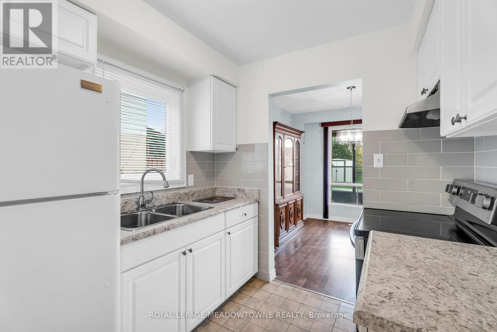 












7734 BENAVON ROAD

,
Mississauga,




Ontario
L4T3G3

