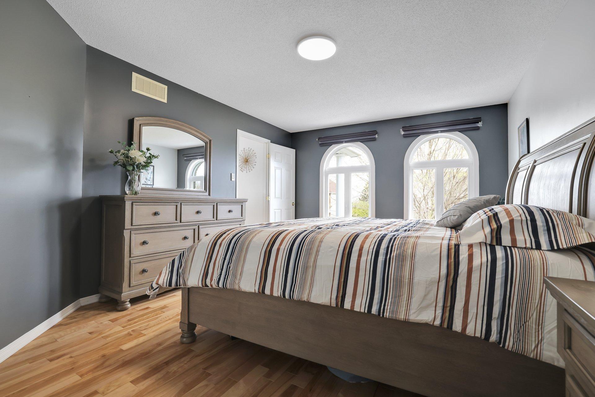 









4


Rue Molière

,
Gatineau (Aylmer),




QC
J9J2R5

