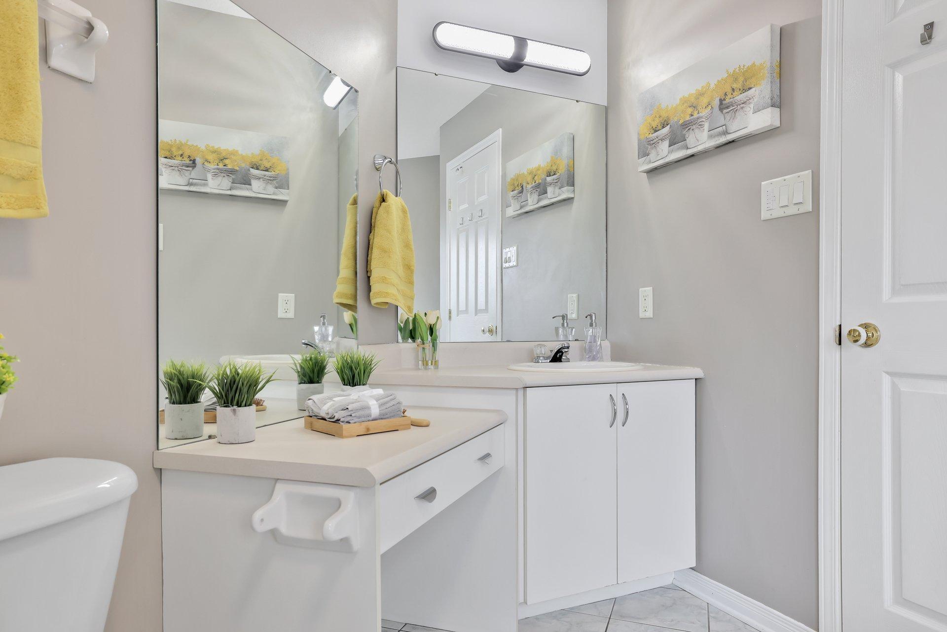 









4


Rue Molière

,
Gatineau (Aylmer),




QC
J9J2R5

