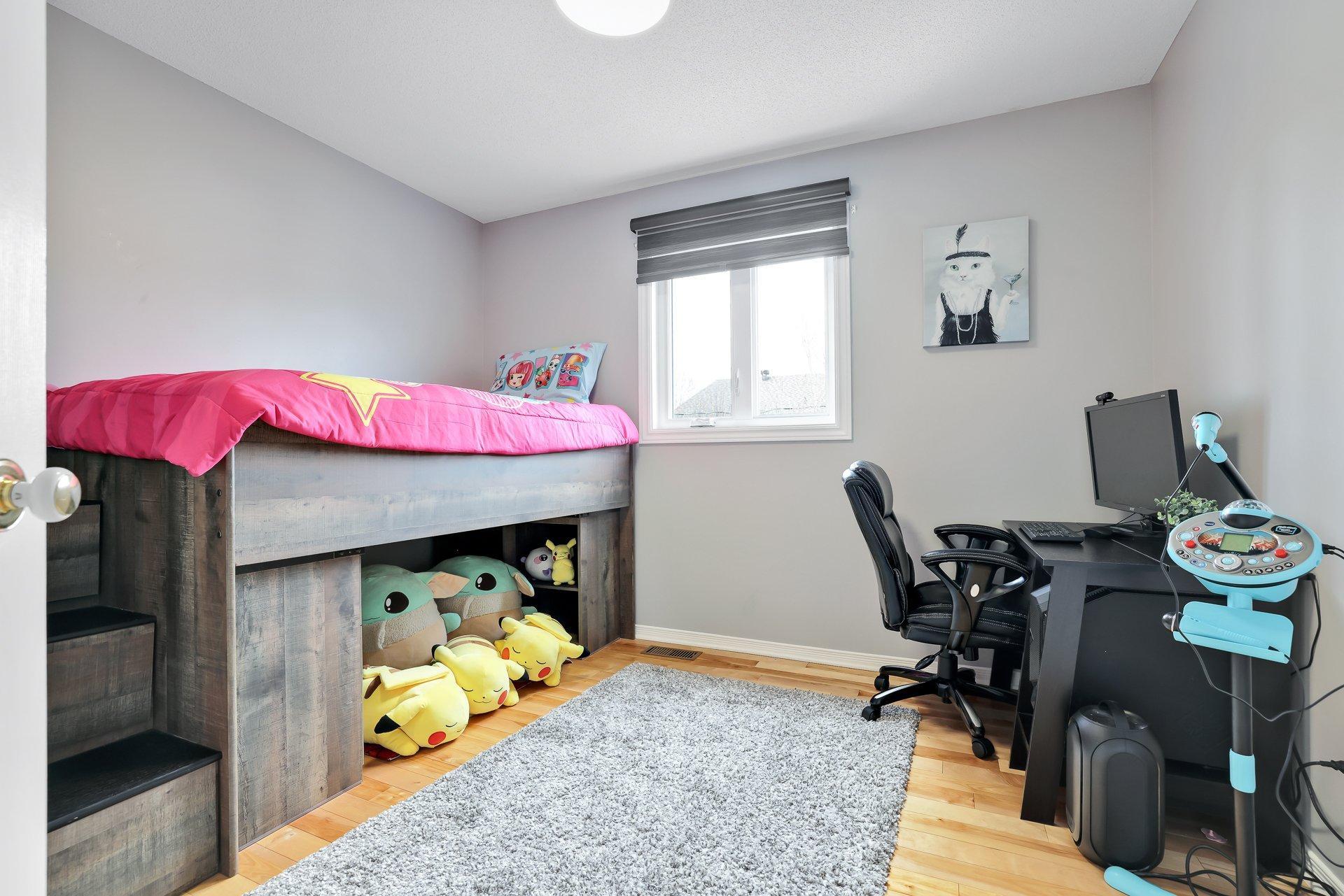 









4


Rue Molière

,
Gatineau (Aylmer),




QC
J9J2R5

