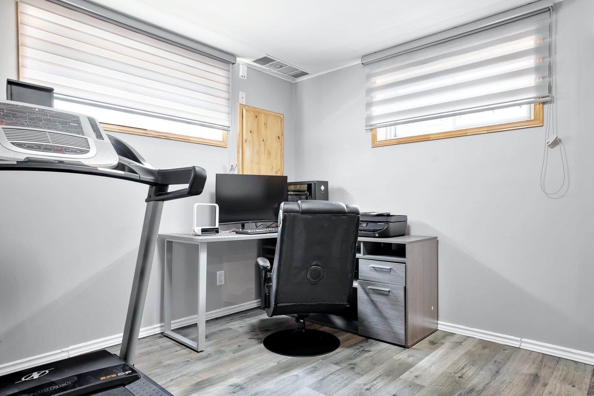 









4


Rue Molière

,
Gatineau (Aylmer),




QC
J9J2R5

