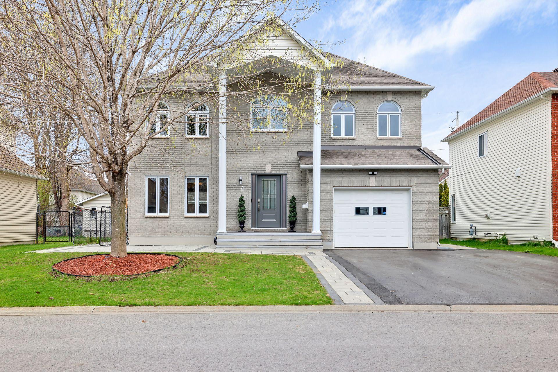 









4


Rue Molière

,
Gatineau (Aylmer),




QC
J9J2R5

