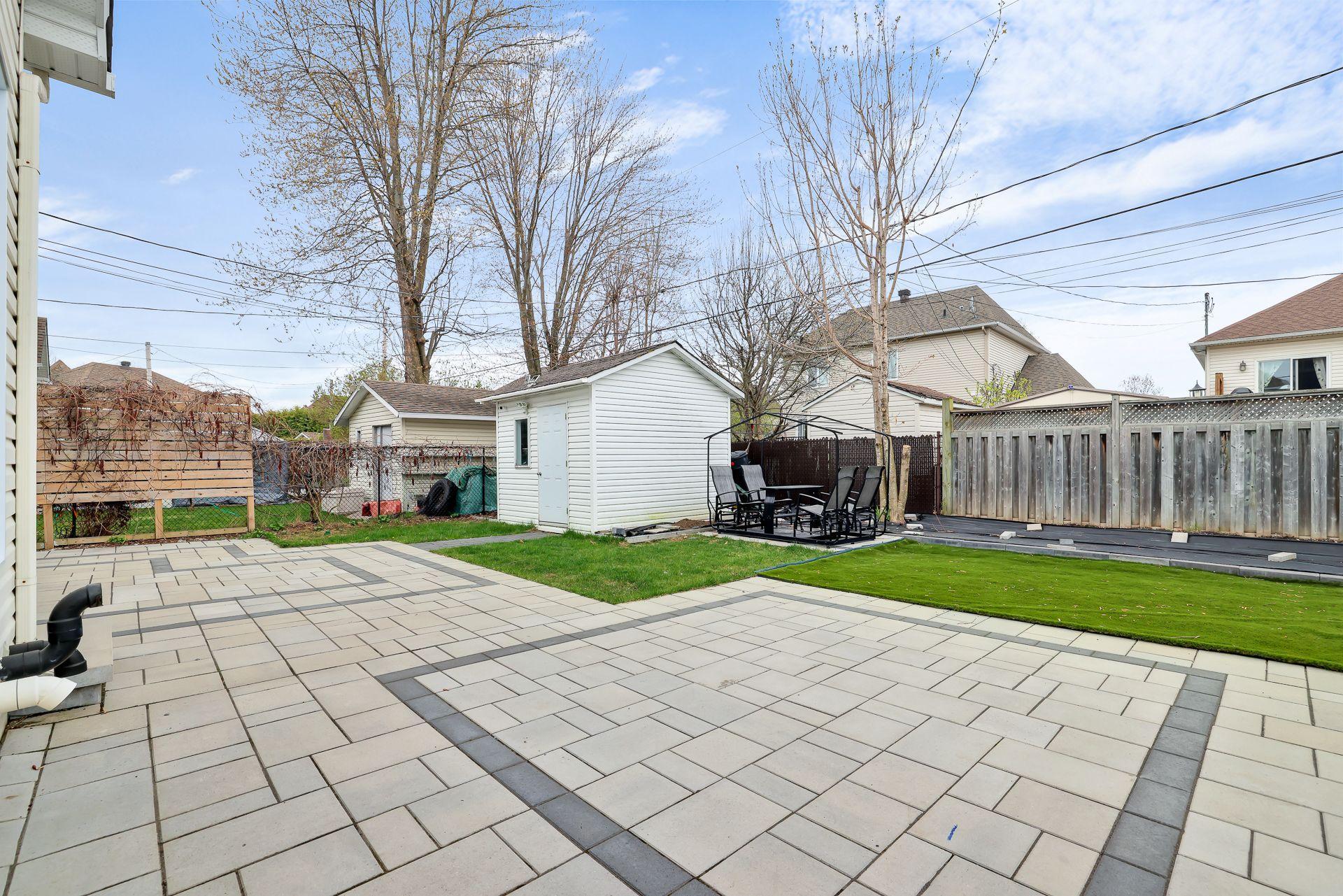 









4


Rue Molière

,
Gatineau (Aylmer),




QC
J9J2R5

