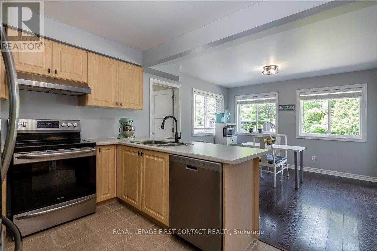 












26 KENWELL CRESCENT

,
Barrie,




Ontario
L4N0A4

