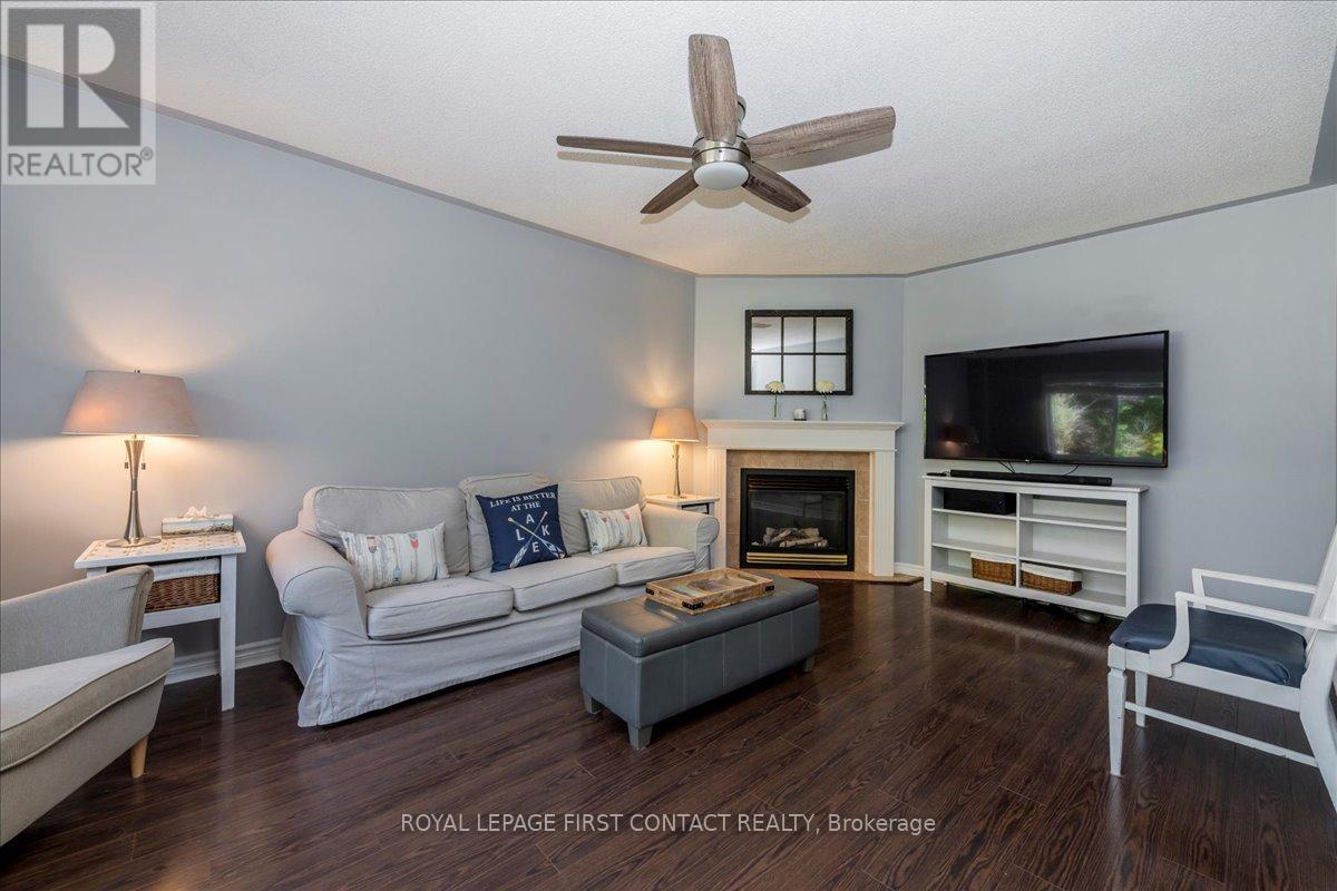 












26 KENWELL CRESCENT

,
Barrie,




Ontario
L4N0A4

