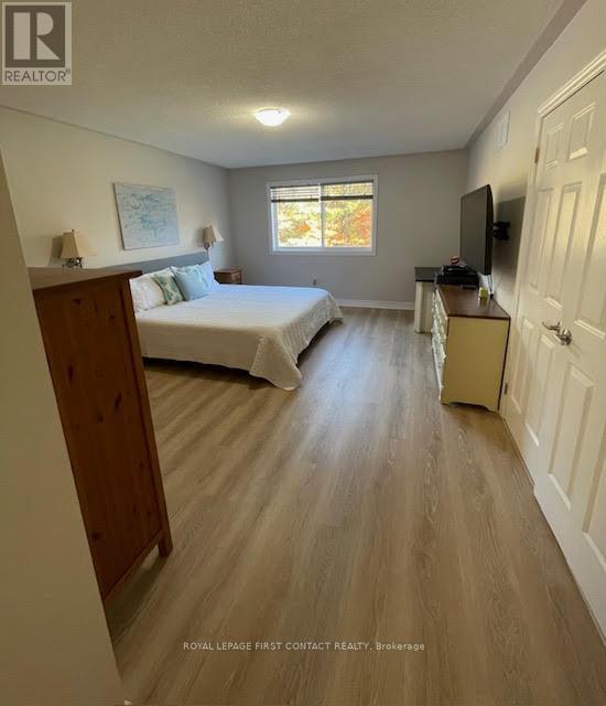 












26 KENWELL CRESCENT

,
Barrie,




Ontario
L4N0A4

