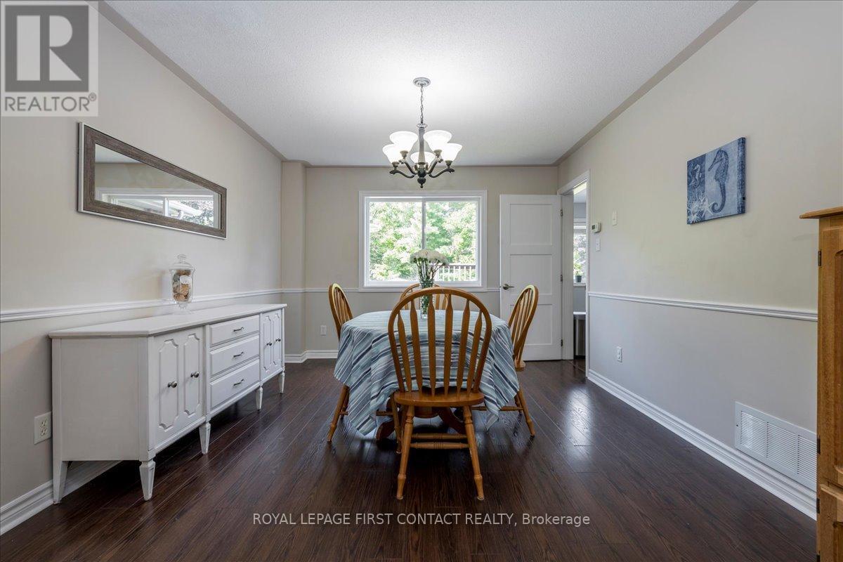 












26 KENWELL CRESCENT

,
Barrie,




Ontario
L4N0A4

