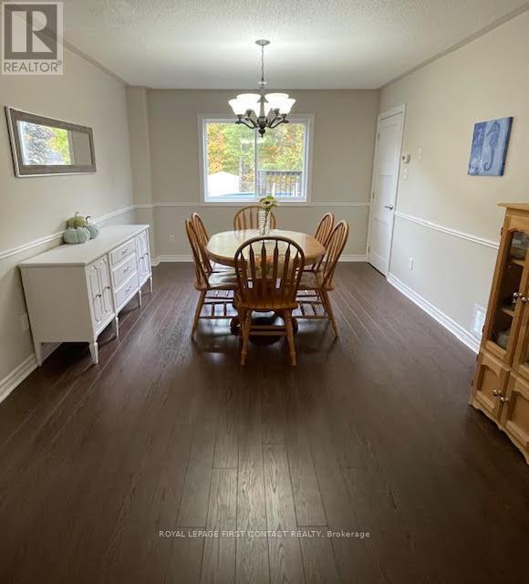 












26 KENWELL CRESCENT

,
Barrie,




Ontario
L4N0A4

